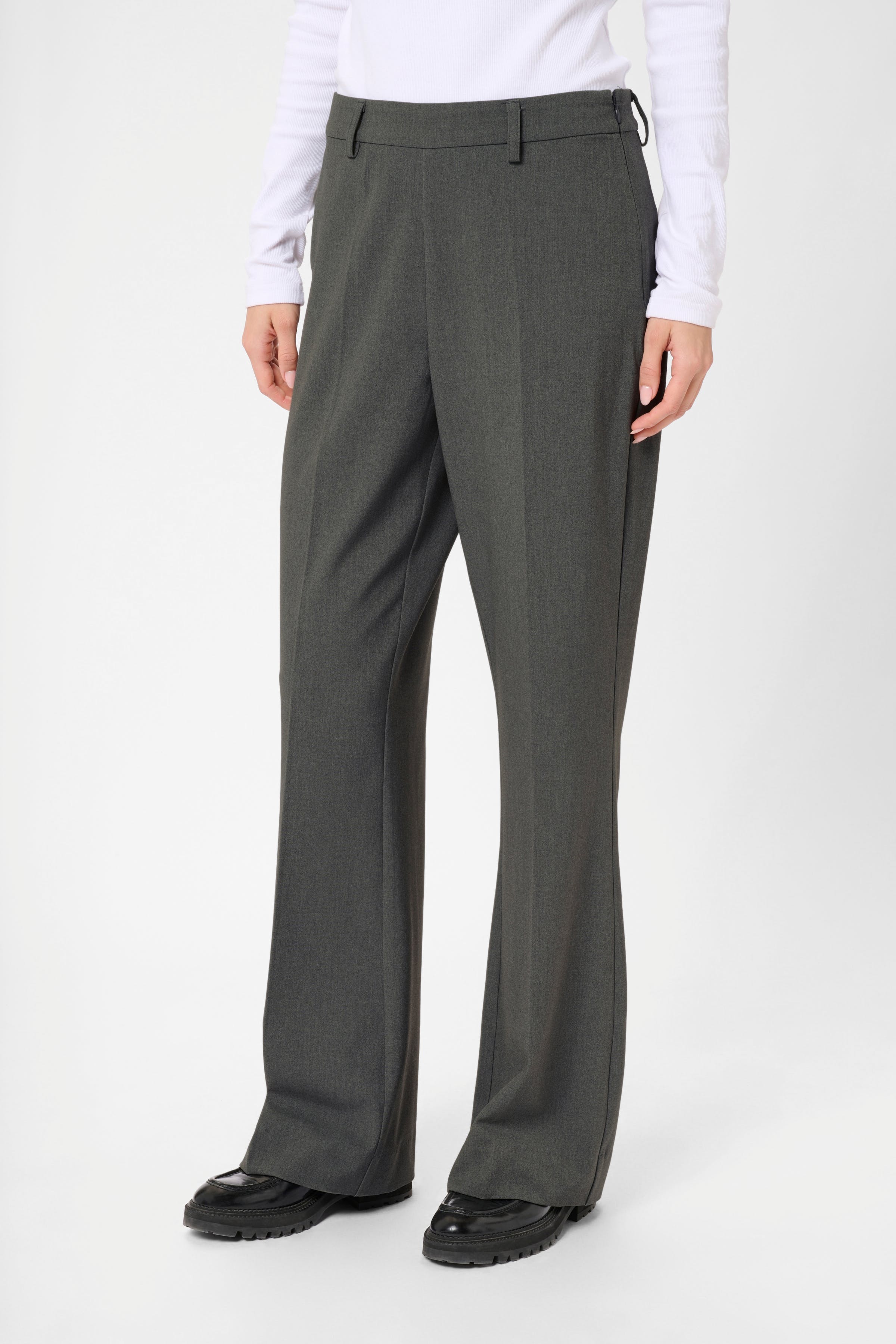 KAollie Bukser LOOKBOOK FRONT 10510950-100123