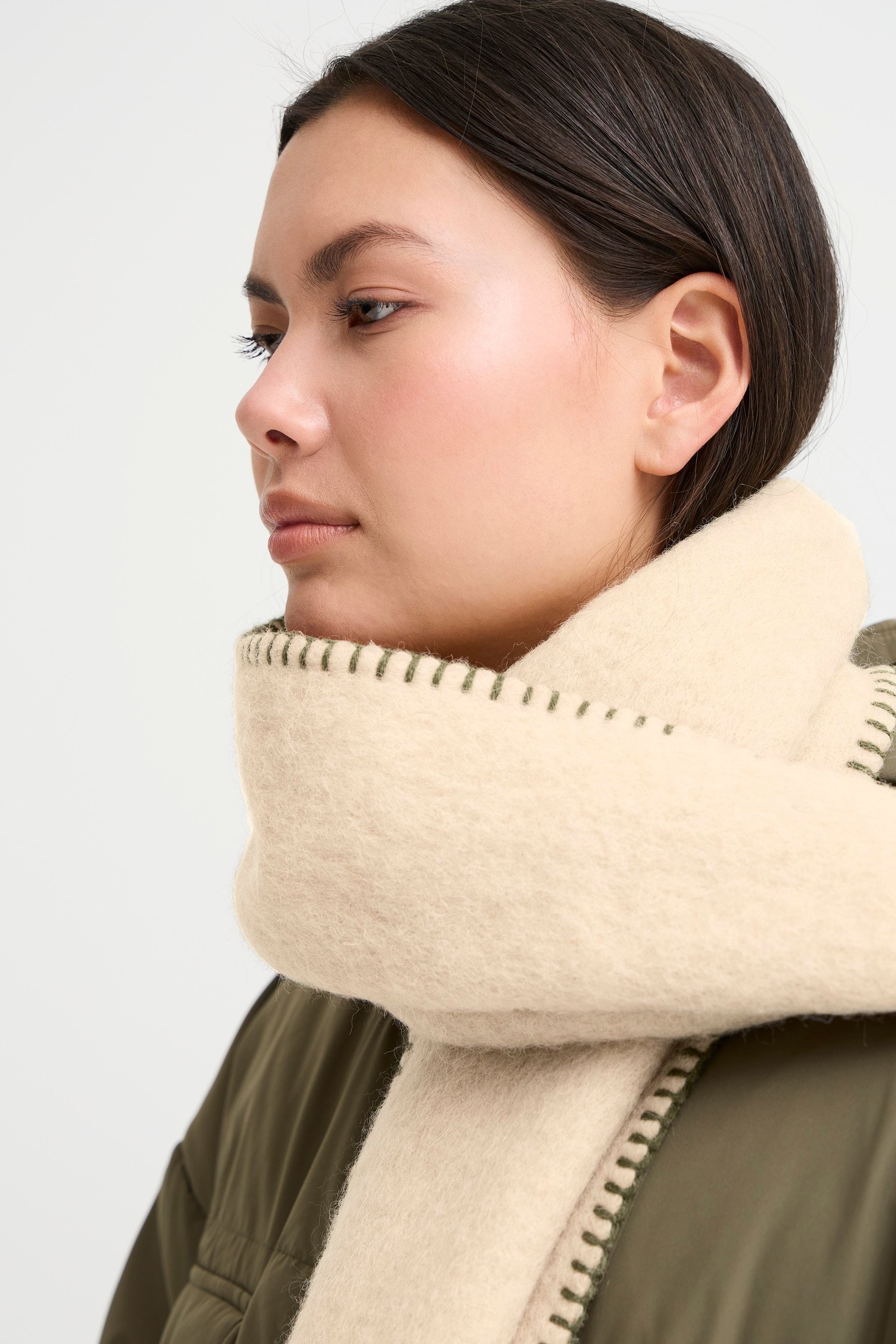 IAGLEBBI Skjerf LOOKBOOK FRONT 20121694-151308