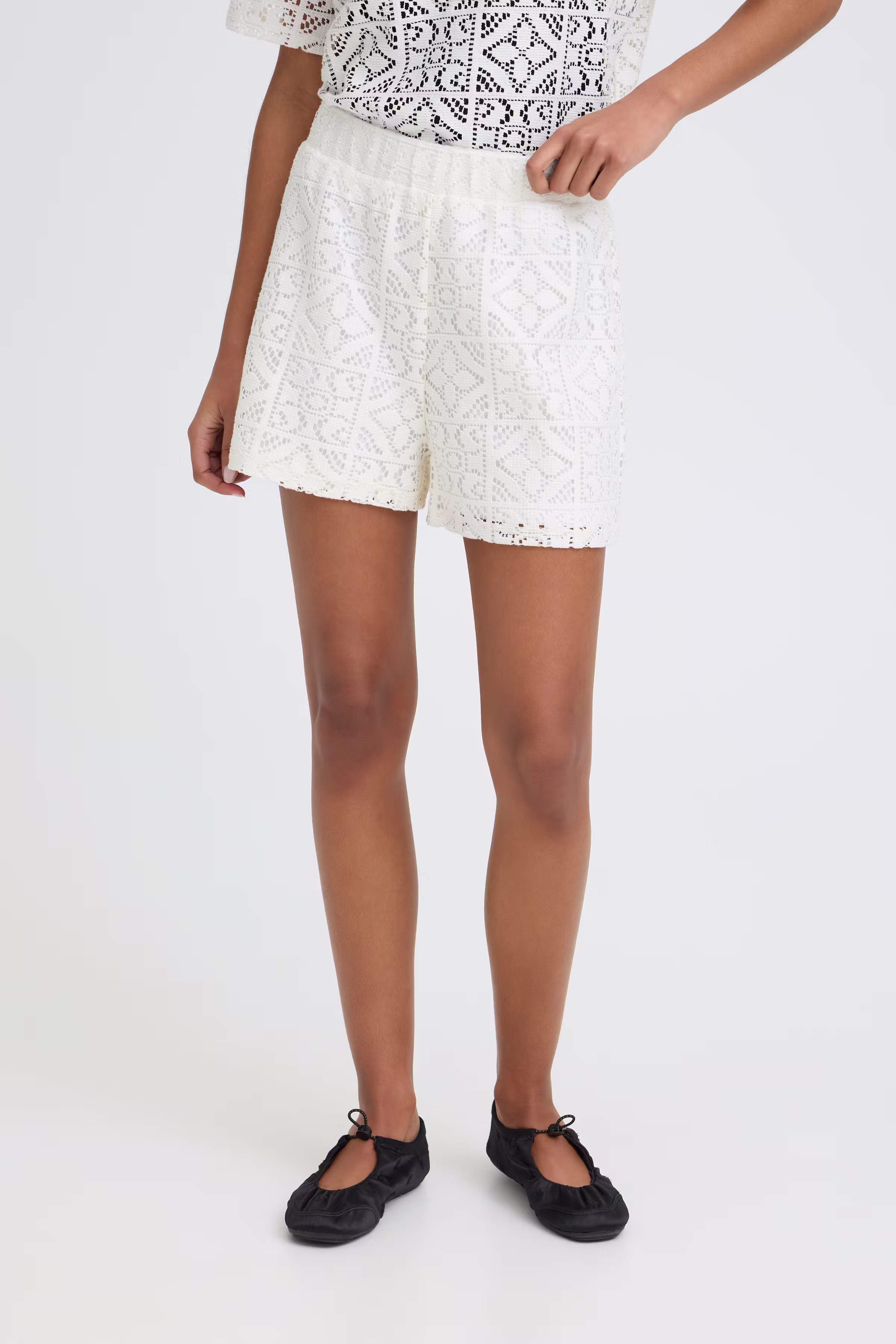 IHNAIMA Shorts LOOKBOOK FRONT 20125461-114201