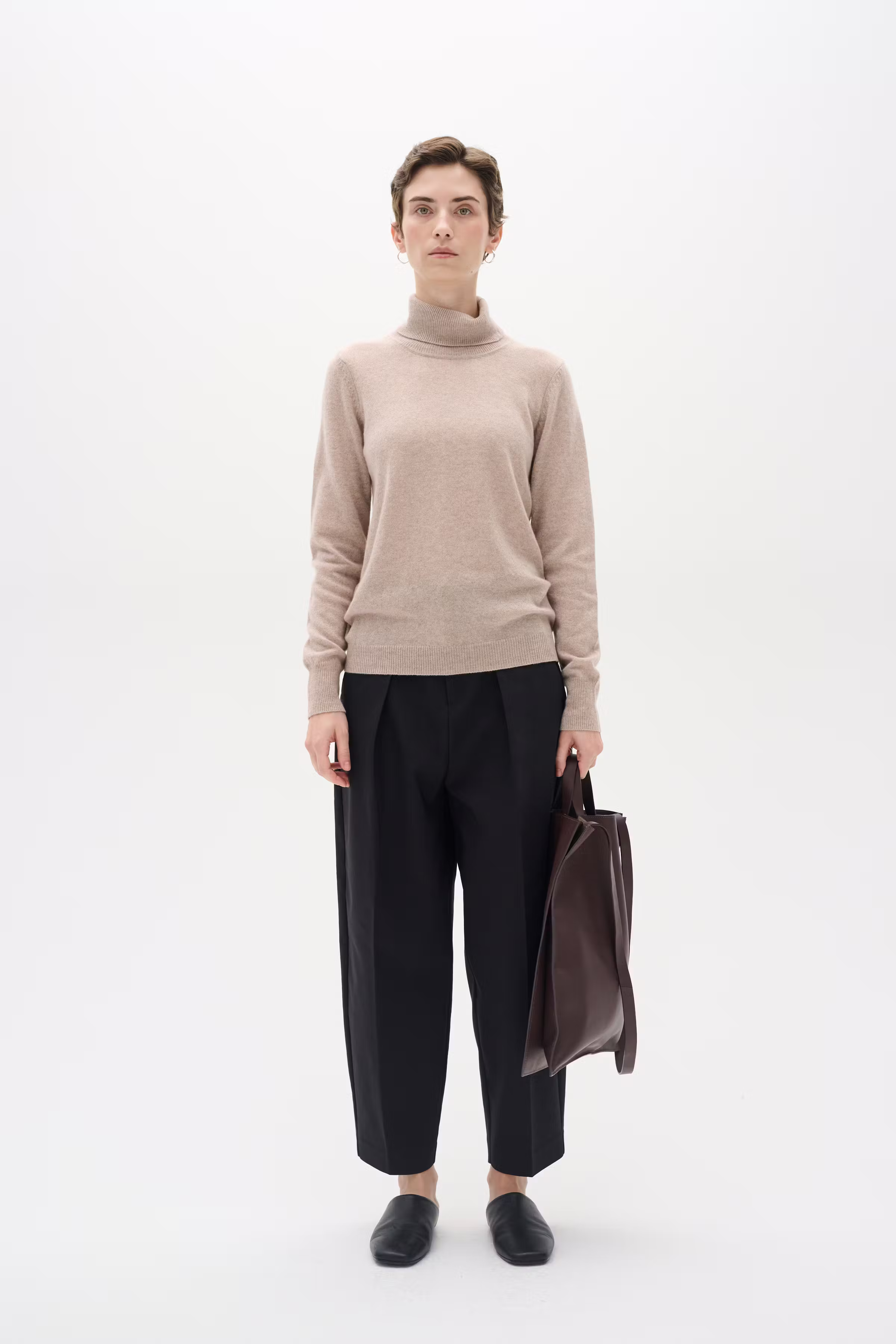 LukkaIW Rollneck Cashmere Pullover LOOKBOOK FRONT 30108211-10110
