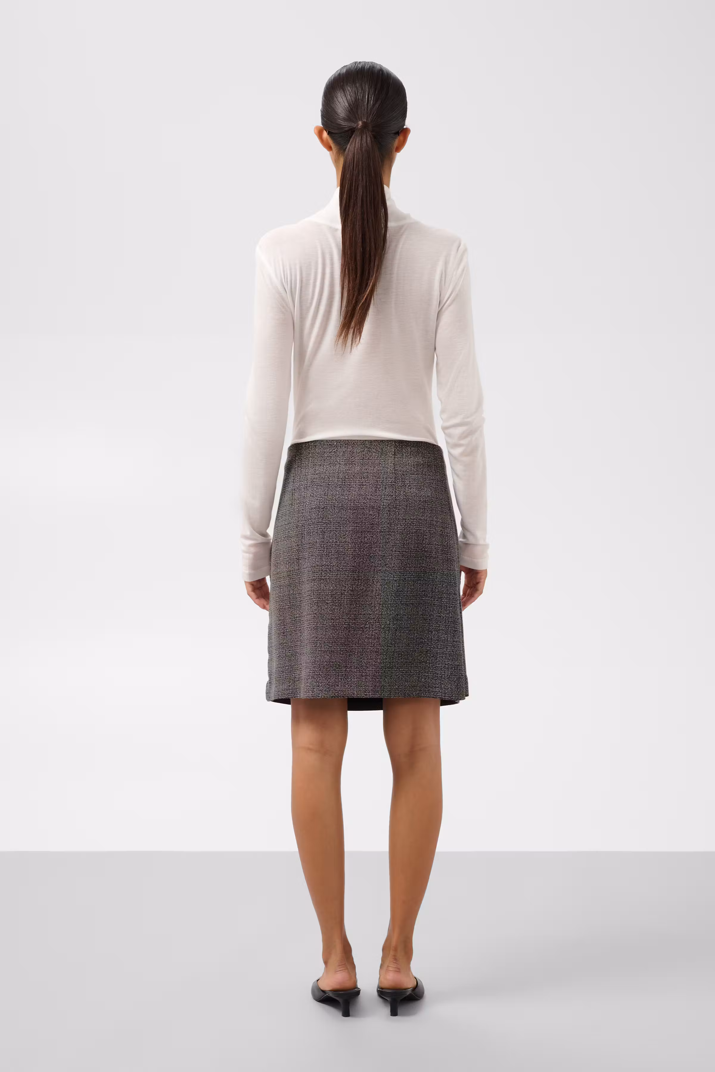 SLSalta Skirt LOOKBOOK BACK 30409658-1940081