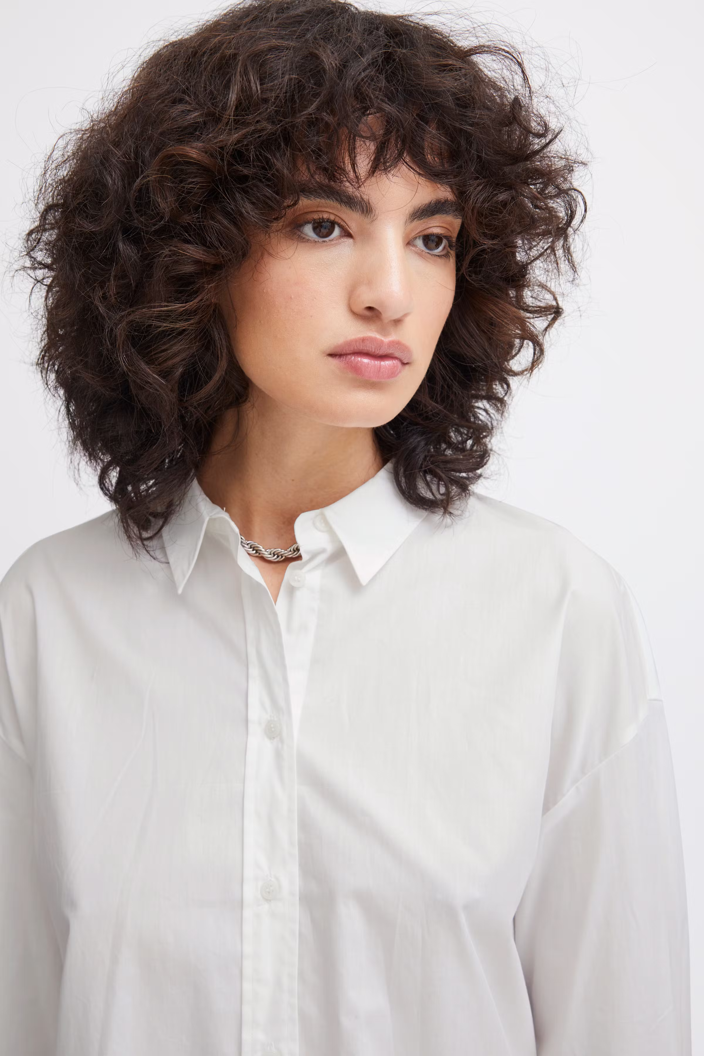 IHRUBINA Skjorte LOOKBOOK DETAIL 20120244-114201