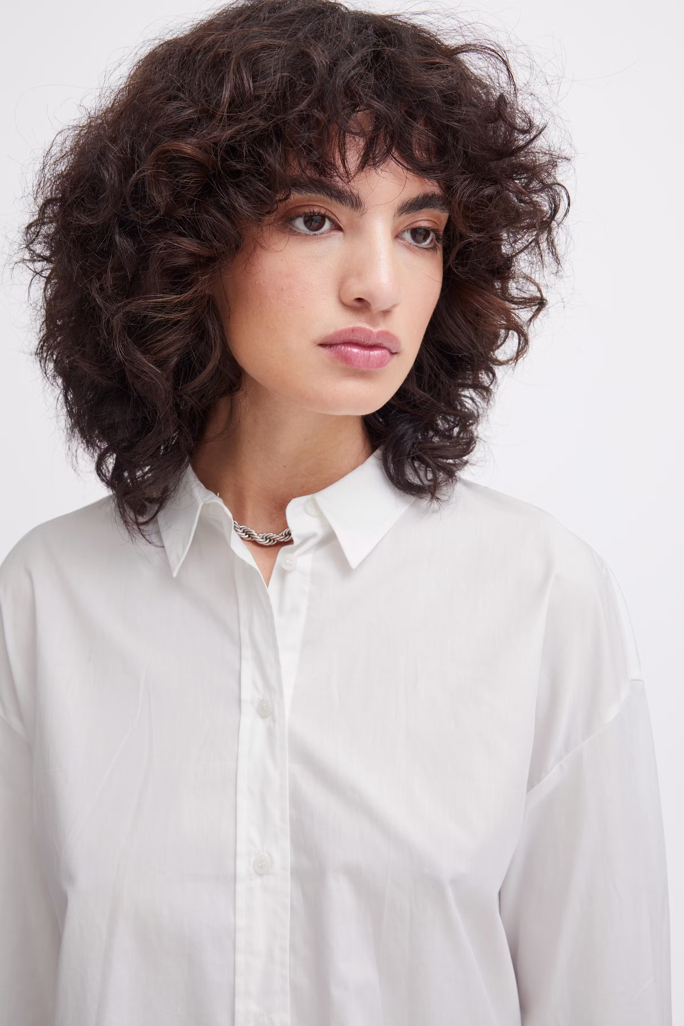 IHRUBINA Skjorte LOOKBOOK DETAIL 20120244-114201