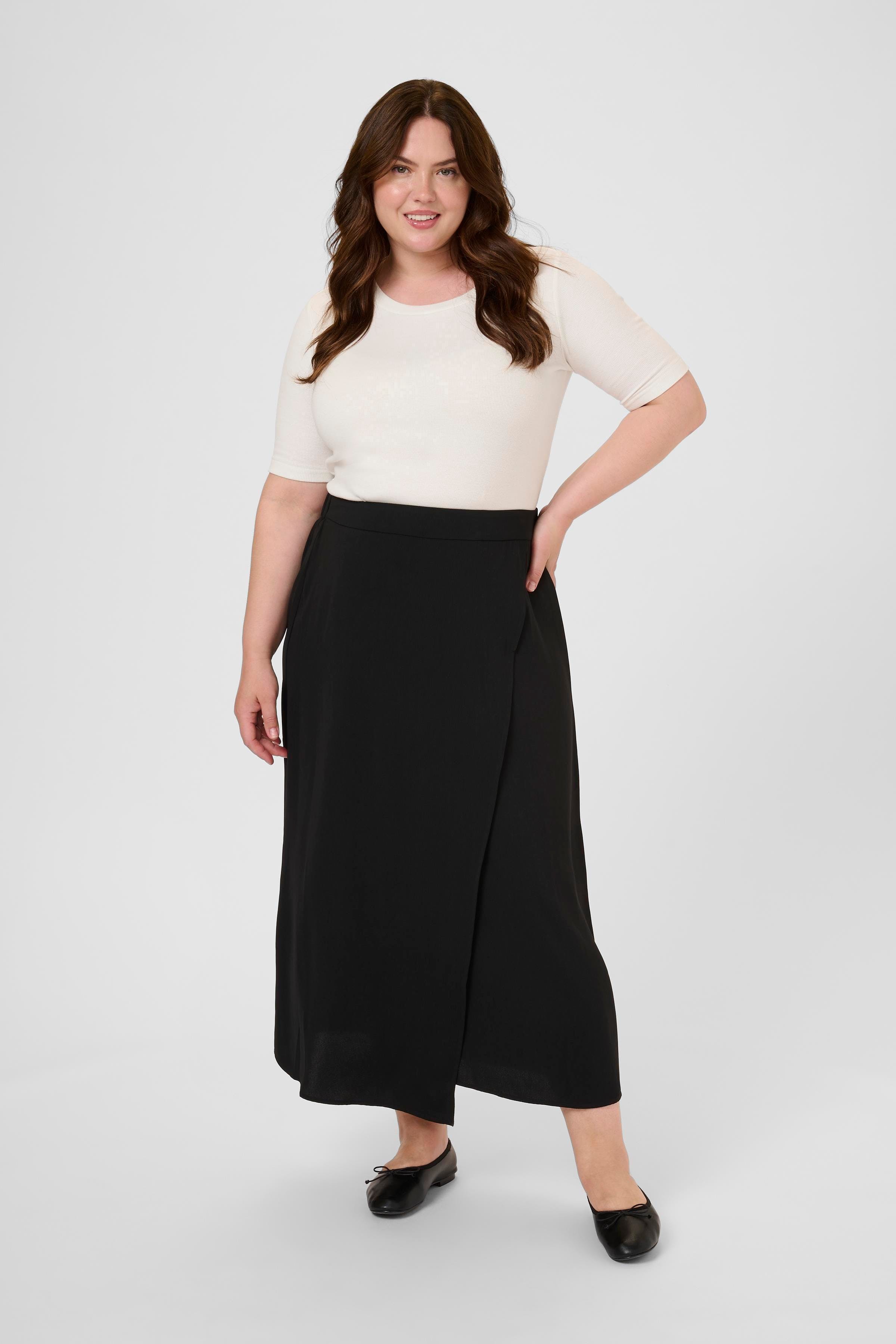 KCellis Skirt LOOKBOOK FRONT 10582723-100121