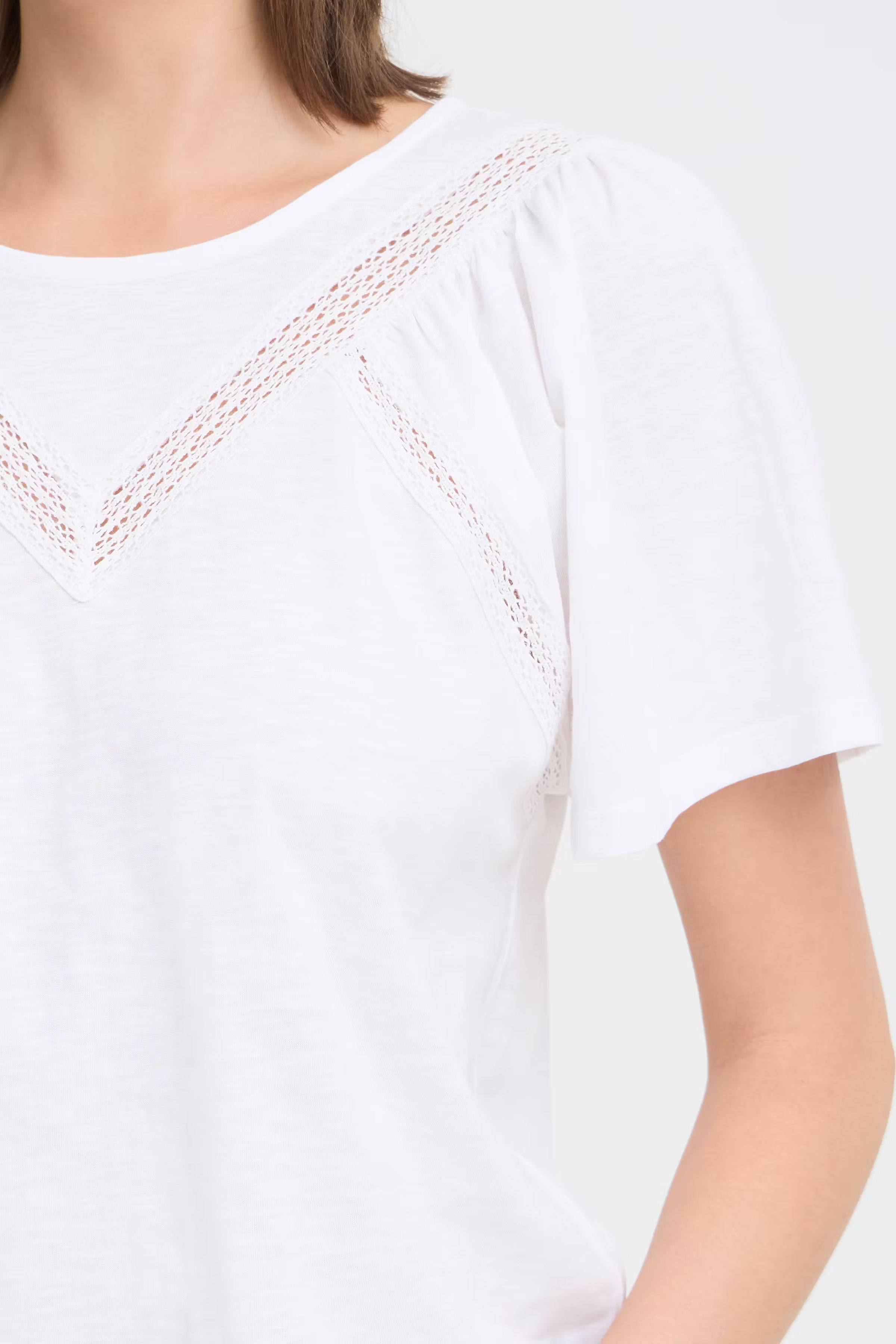 PZBIANCA T-shirt LOOKBOOK DETAIL 50210412-110601