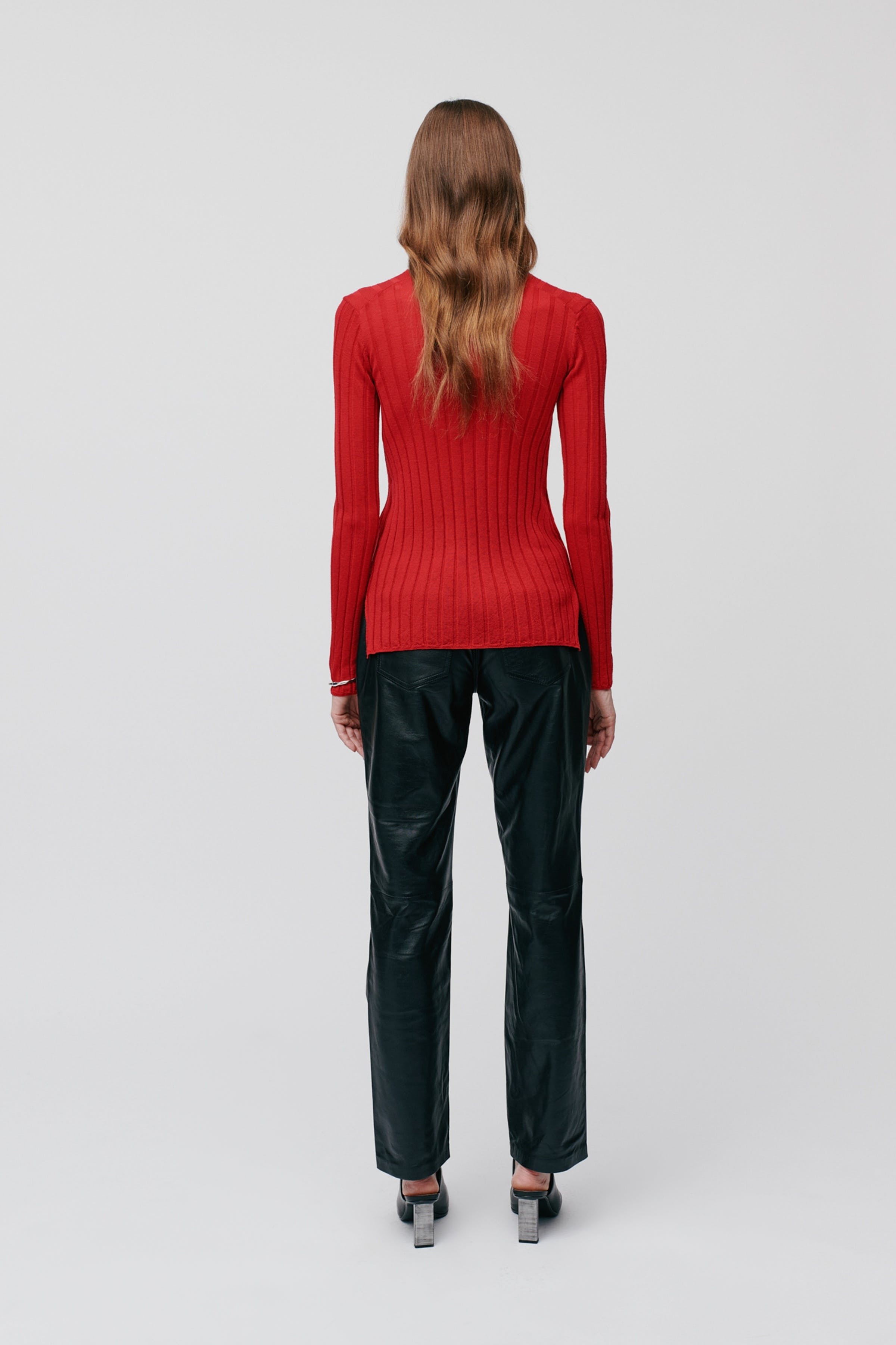 KACY Pullover LOOKBOOK BACK 30600382-RE370