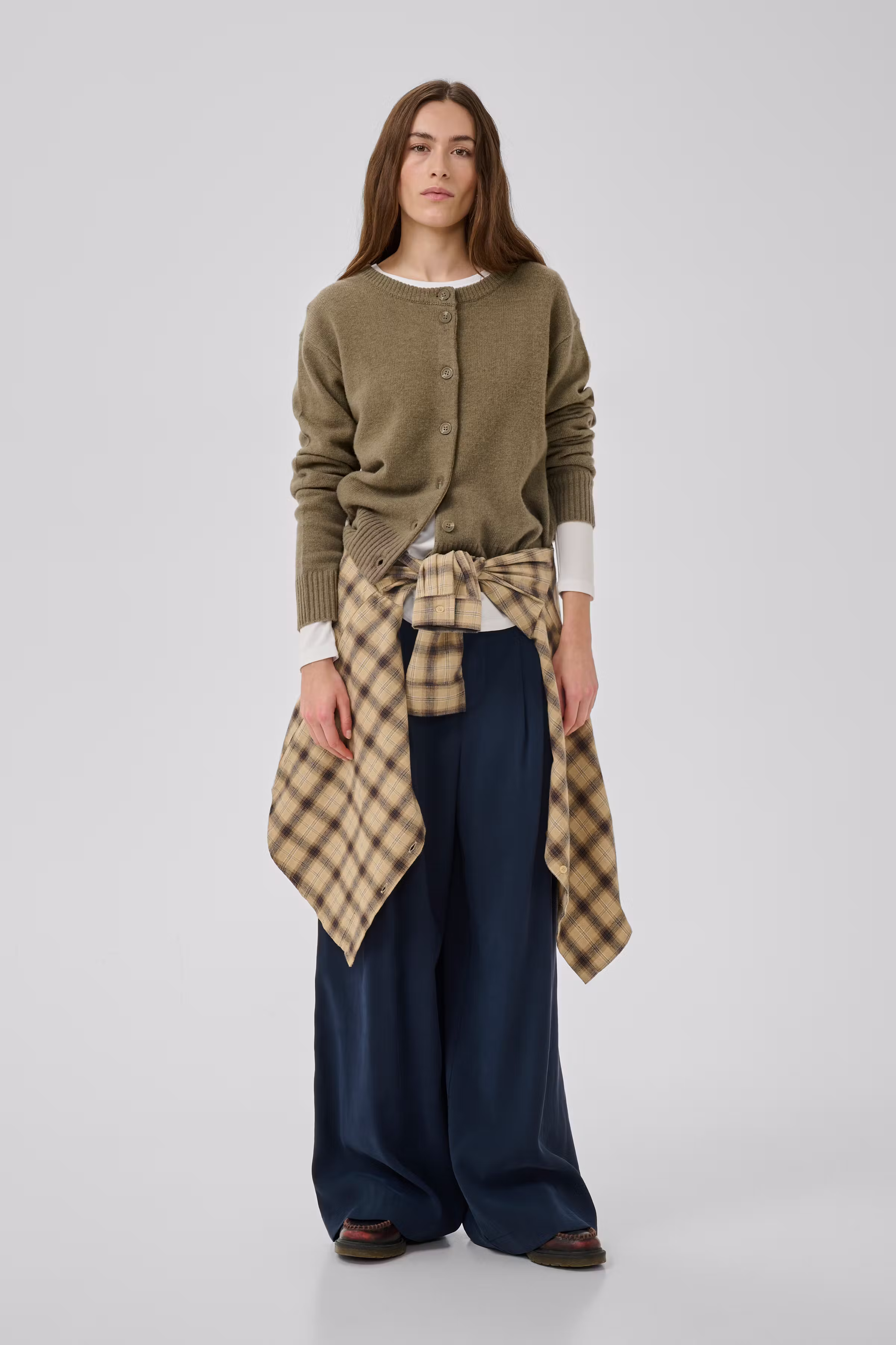 MWHuxi Cardigan LOOKBOOK FRONT 10705425-180820