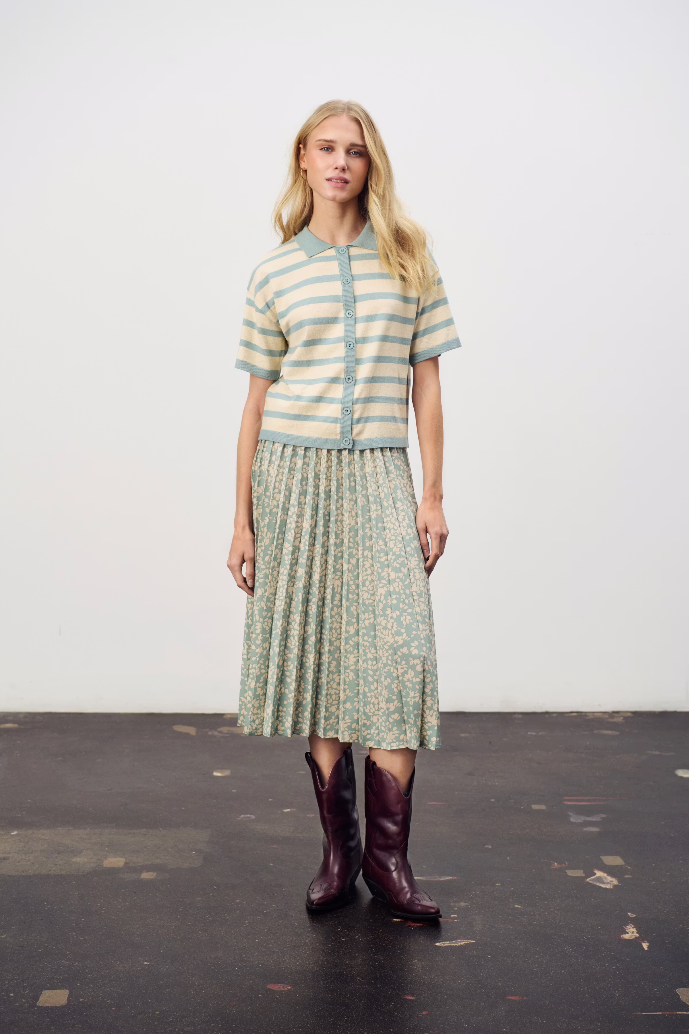 LindySZ Skjørt LOCATION NONE 30514270-303983