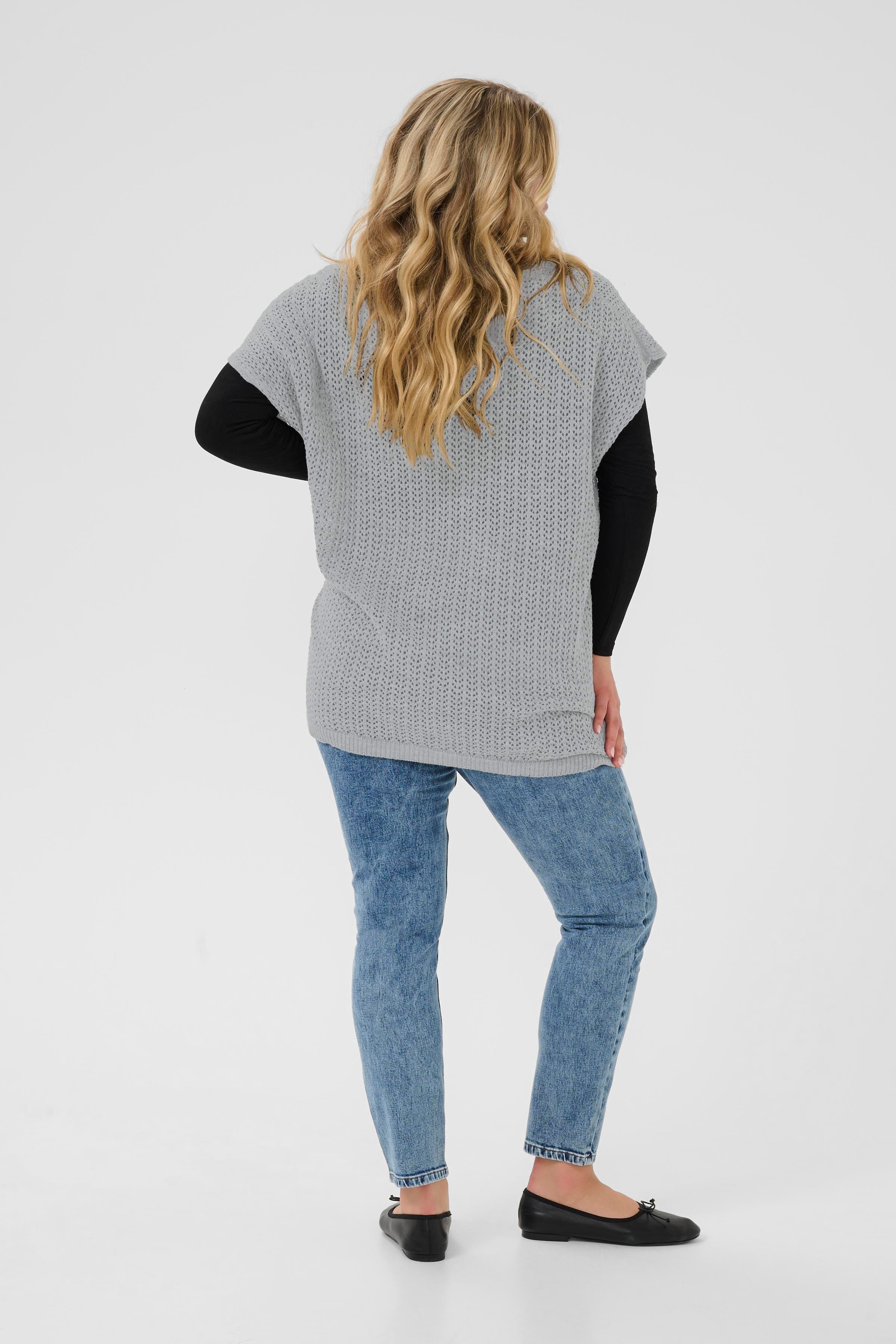 KCrosa Poncho LOOKBOOK BACK 10583585-100123