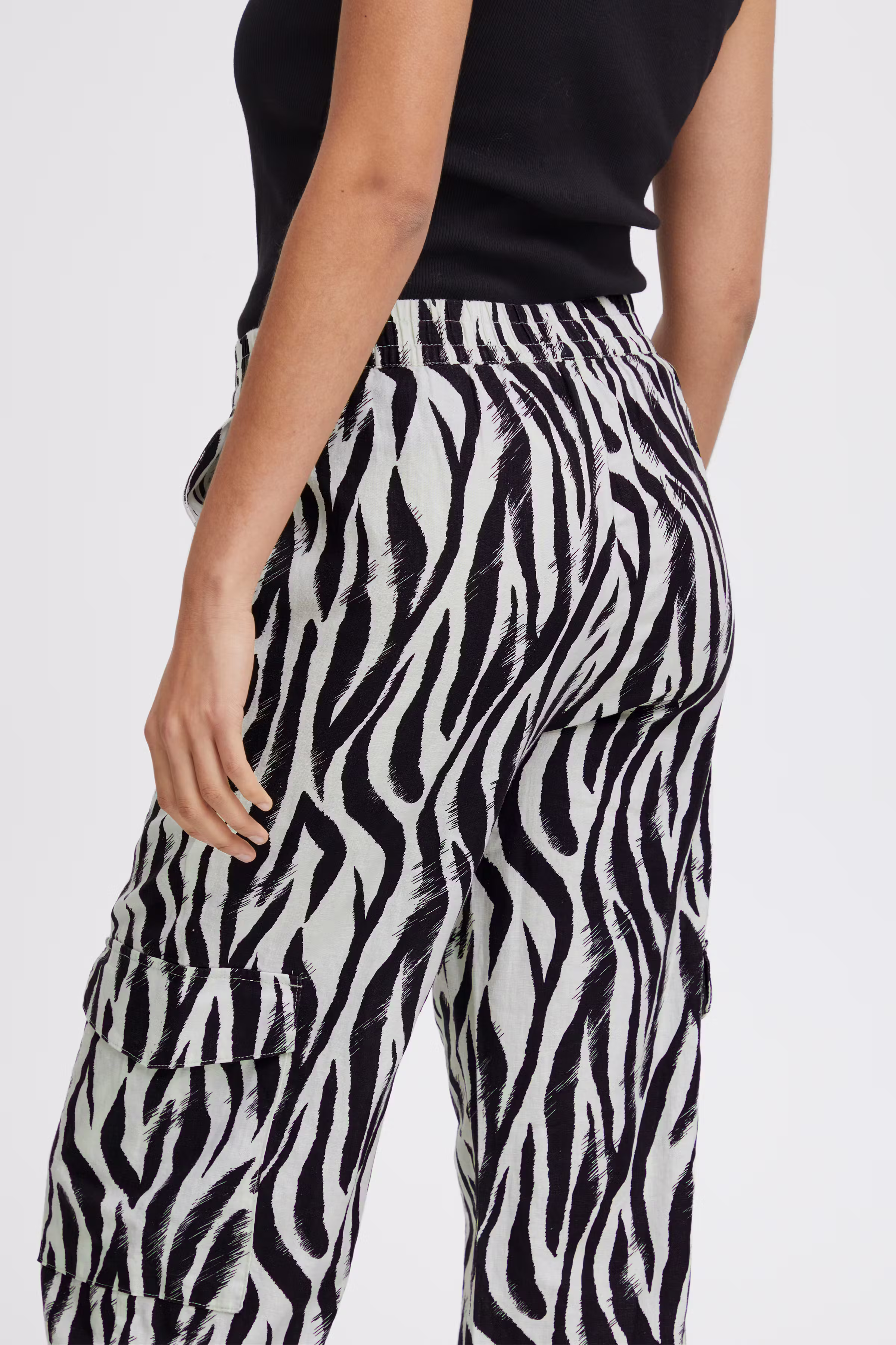 BYFALAKKA Hose LOOKBOOK DETAIL 20814564-202912