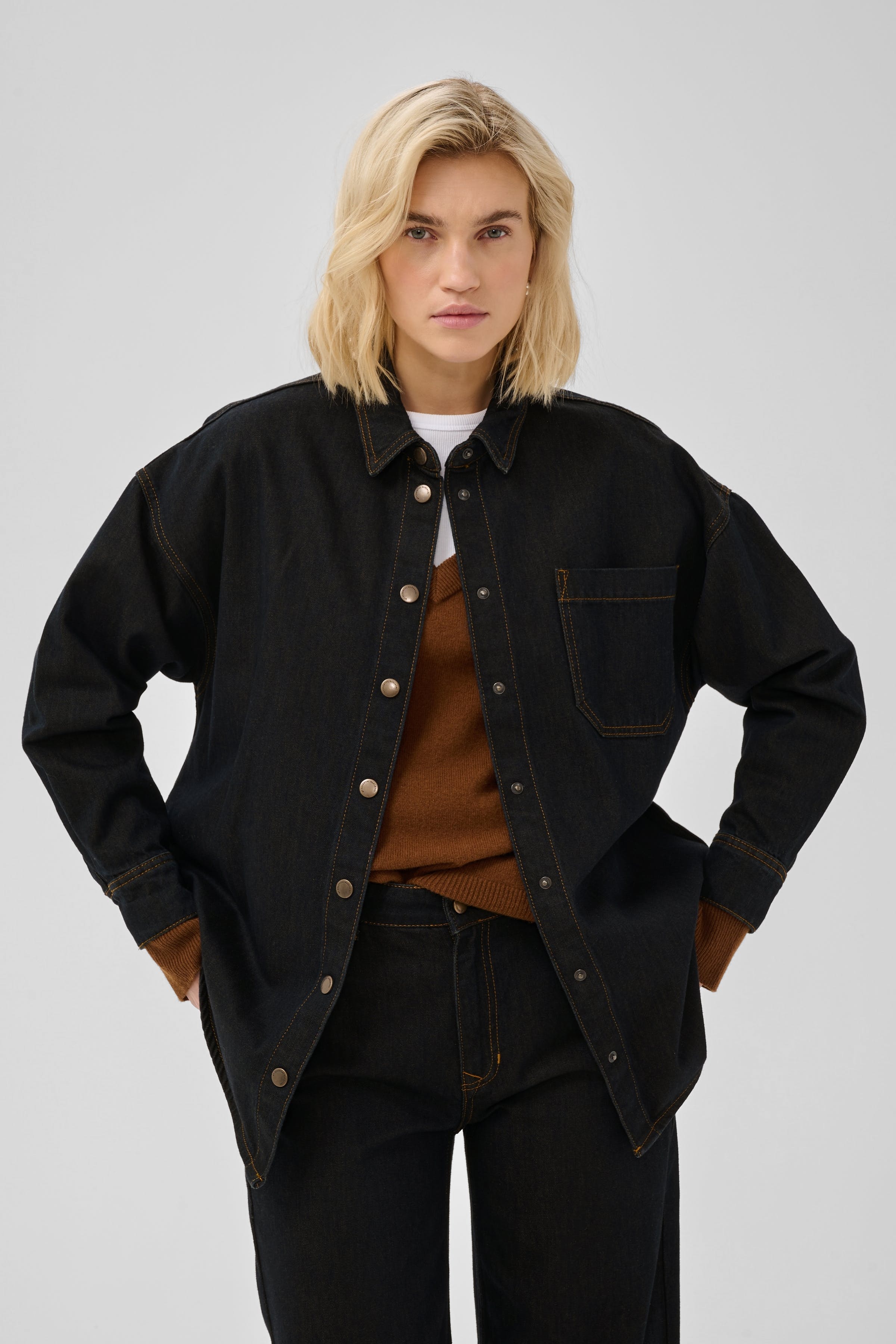MWSinna Skjorta LOOKBOOK FRONT 10705631-109776