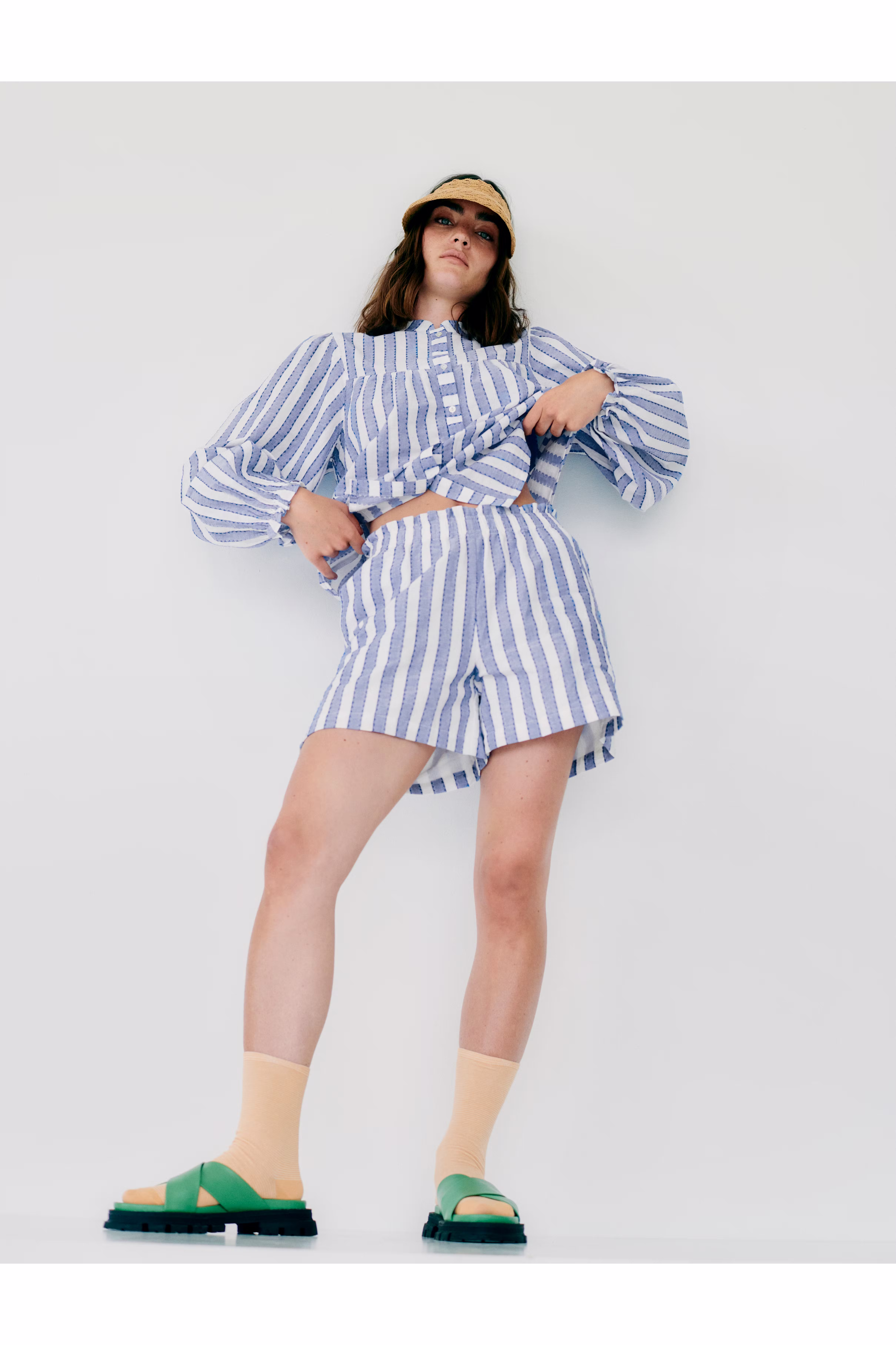 IHEZOMA Shorts LOCATION NONE 20118326-201847