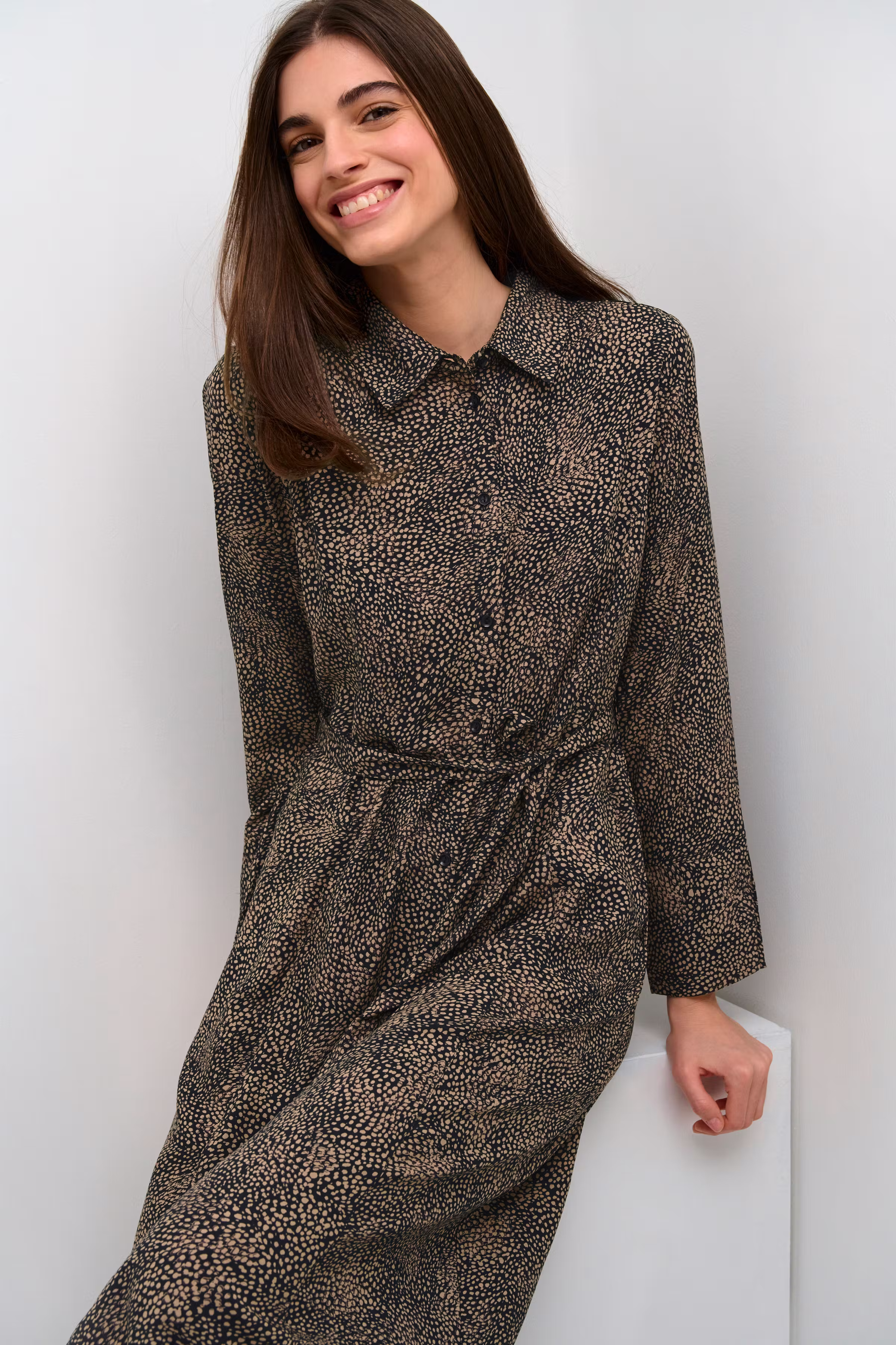 CRTiah Kjole LOOKBOOK DETAIL 10611683-106401