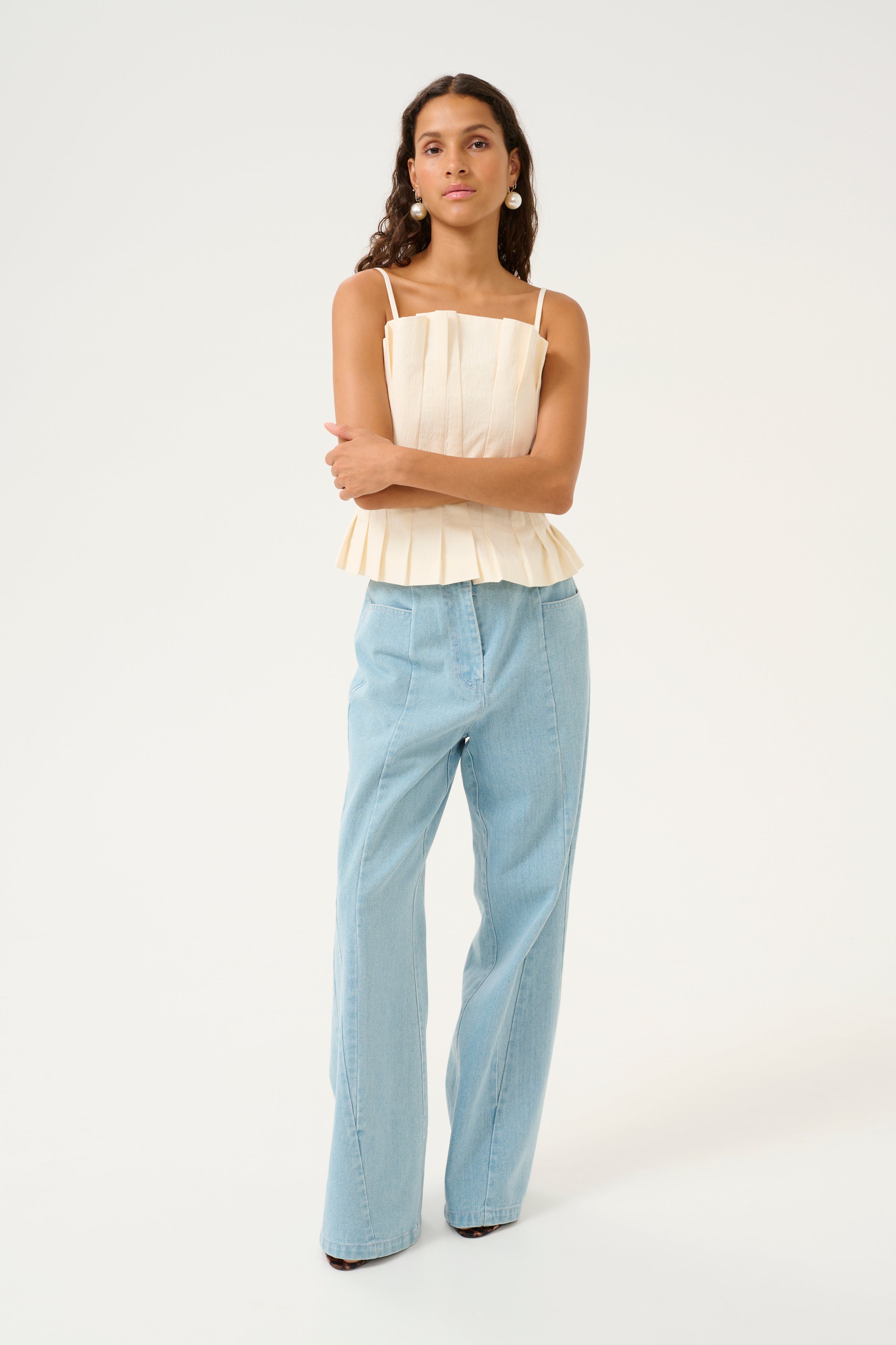 KBVilje Top LOOKBOOK FRONT 10105492-110103