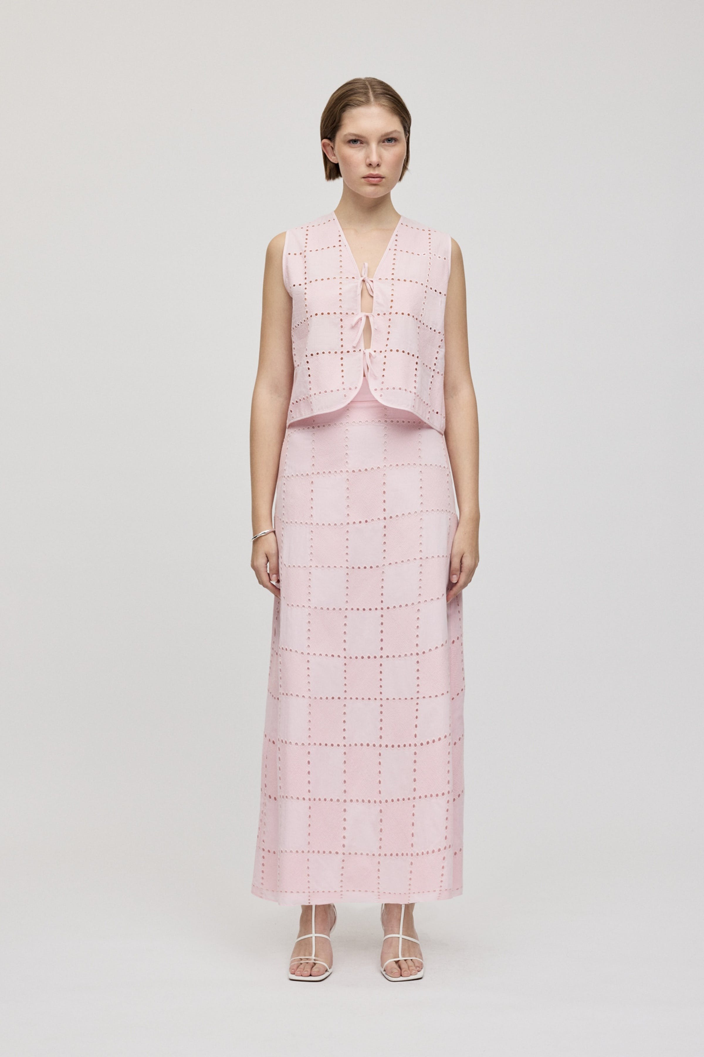 SAMANTHA Skirt LOOKBOOK FRONT 30600529-PI636