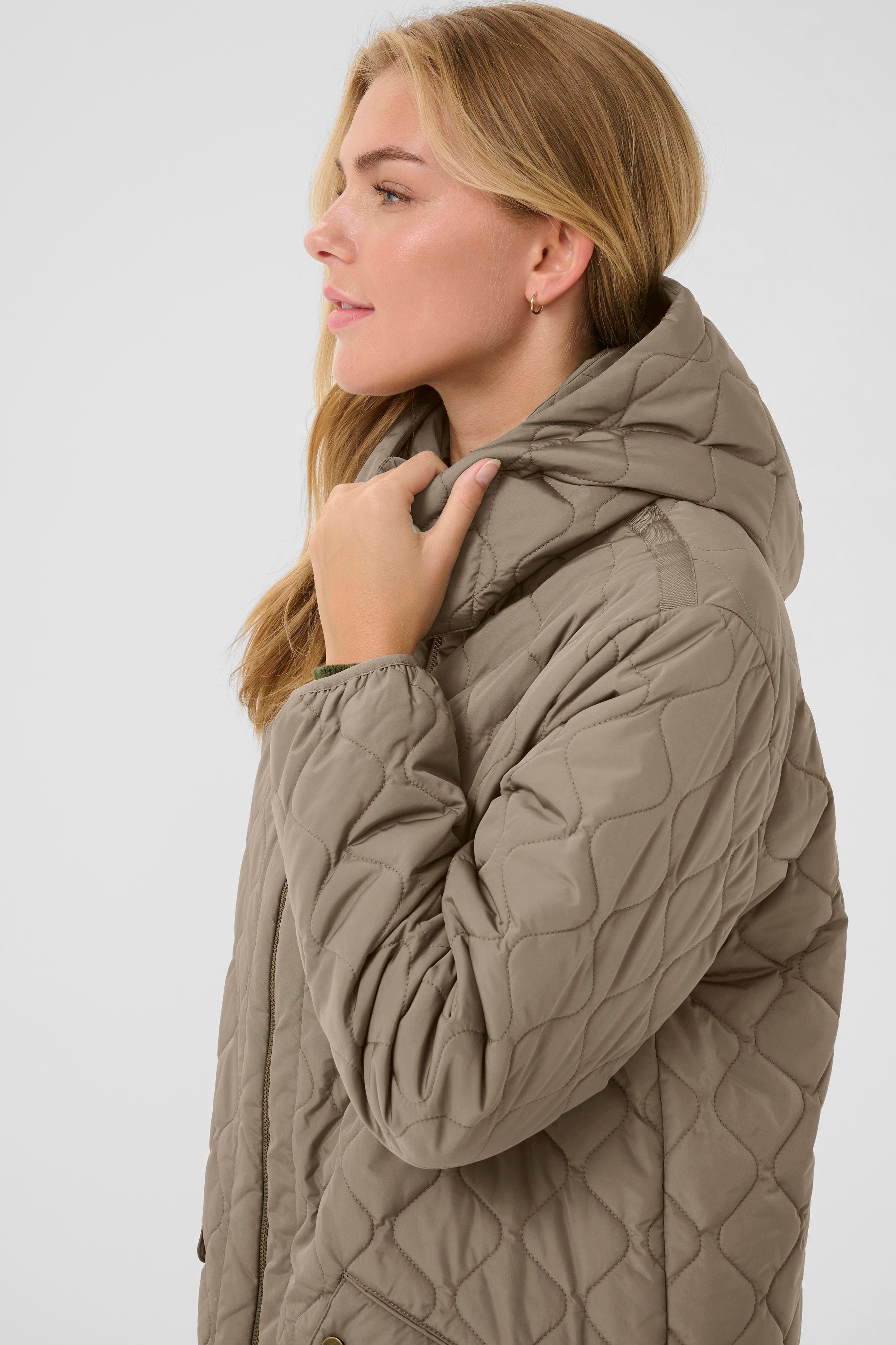 CRArwen Jacket LOOKBOOK DETAIL 10612773-180513