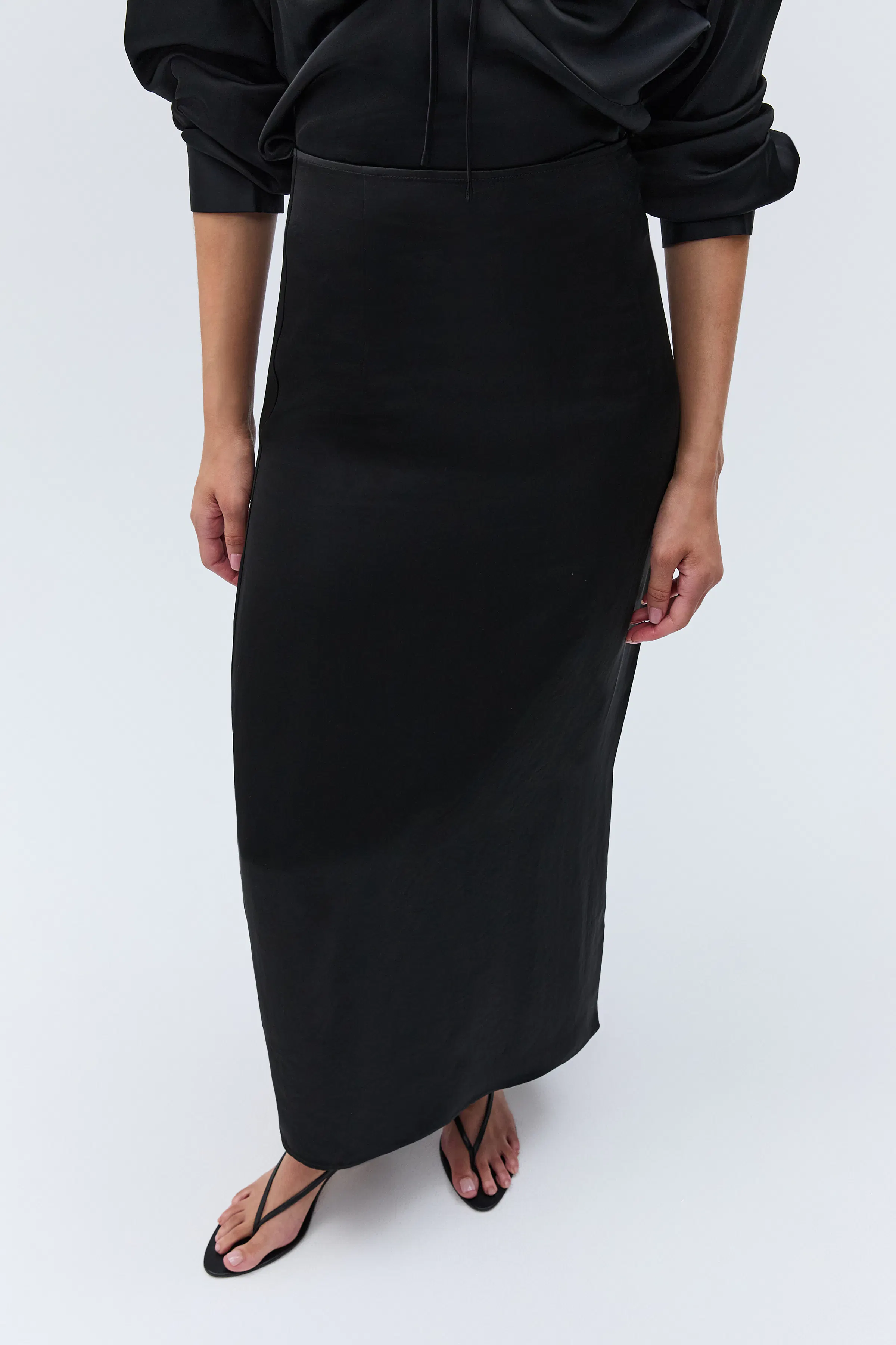IOSage Skirt LOOKBOOK FRONT 30600796-BK999