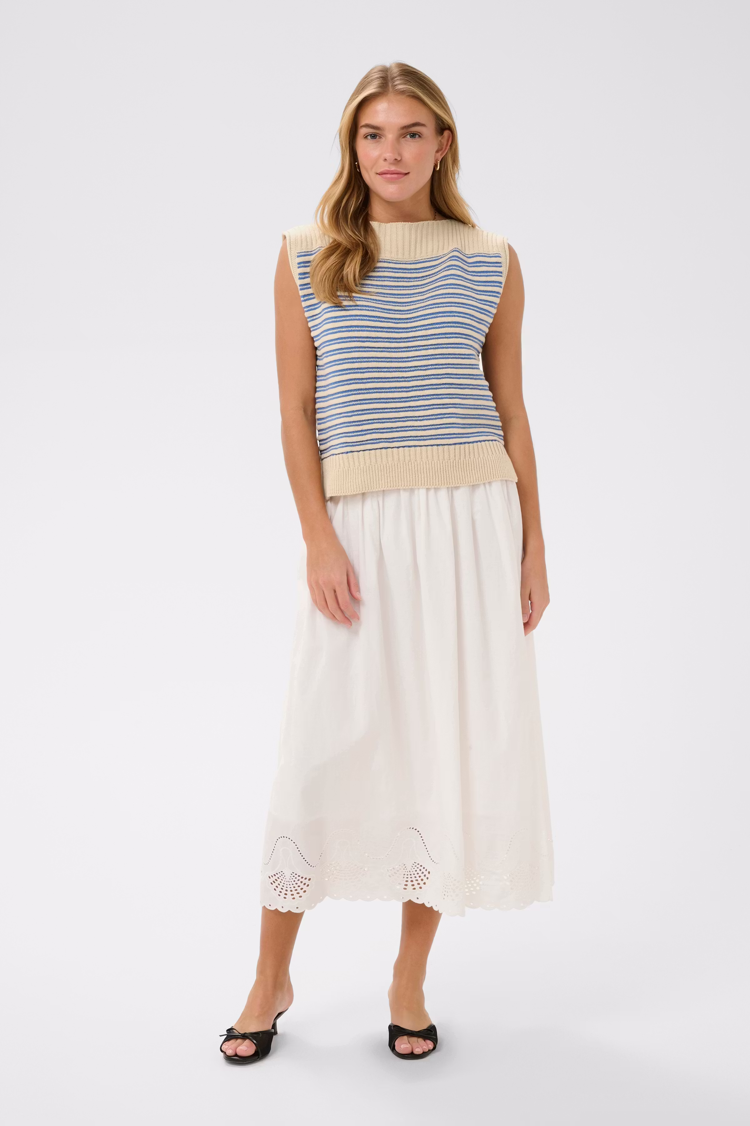 RileySZ Pullover LOOKBOOK FRONT 30515060-304947