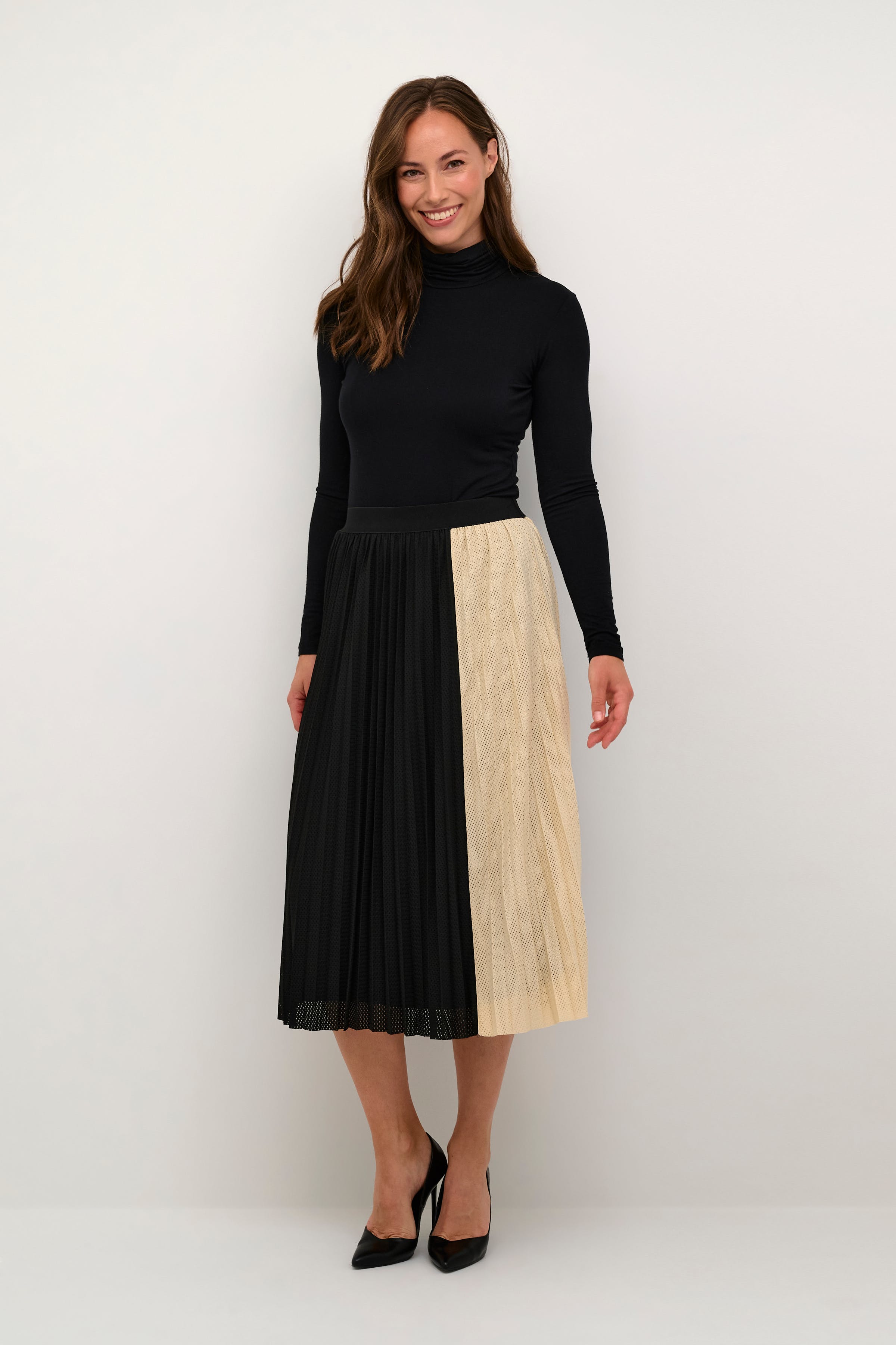 CUarlo Skirt LOOKBOOK FRONT 50110046-500012