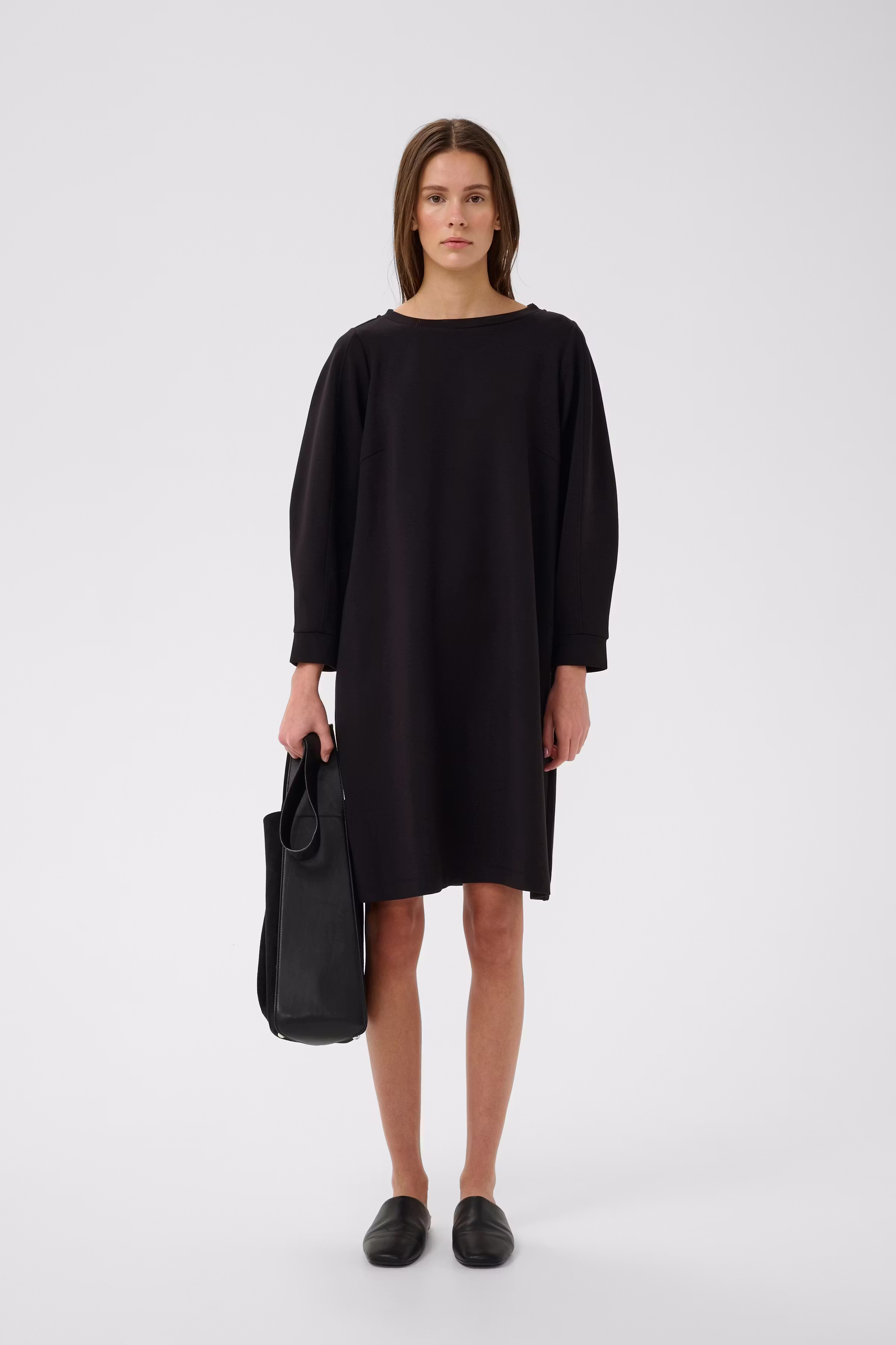 SIMIIW Vincent Kjole LOOKBOOK FRONT 30112434-194008