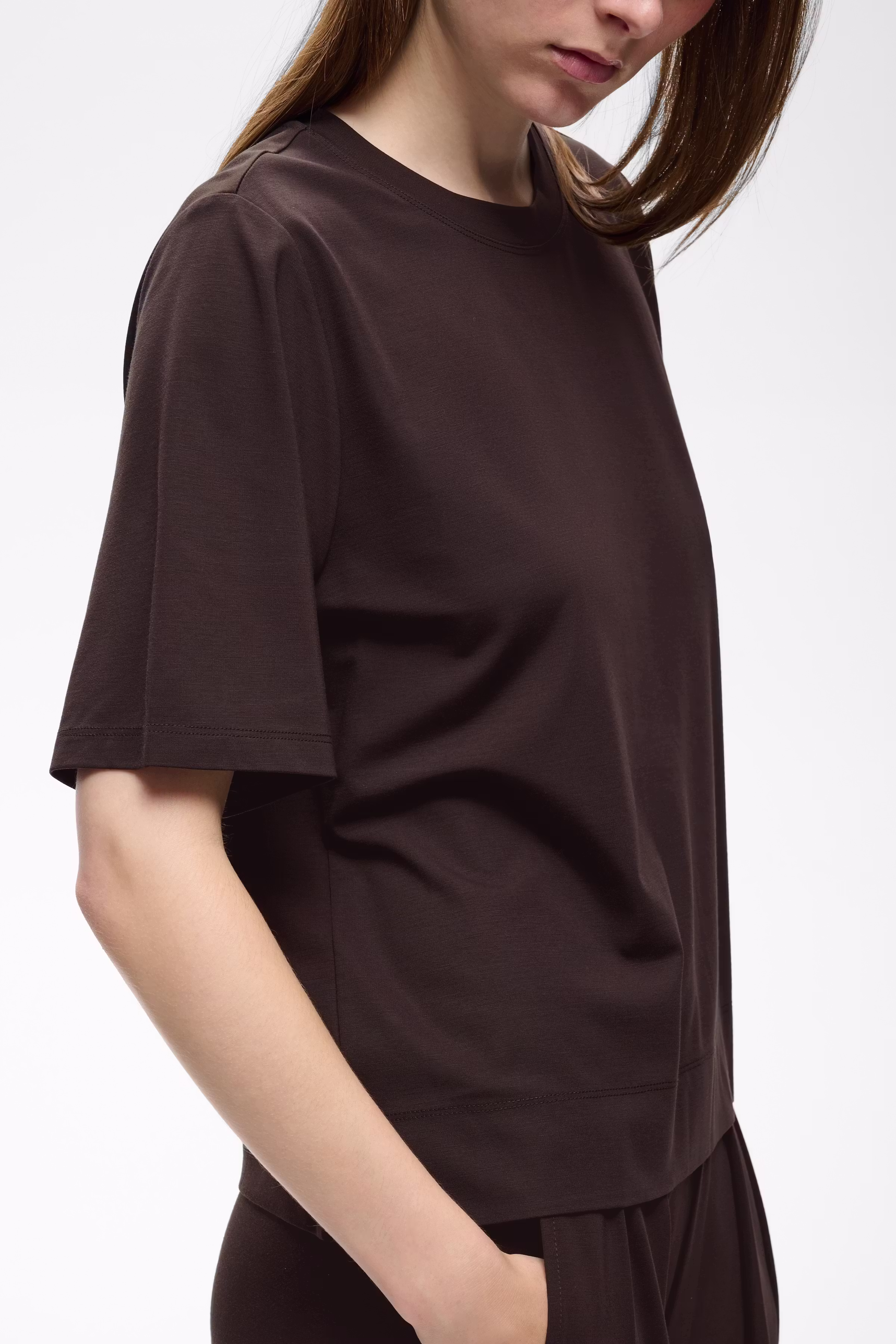 TrissaIW T-shirt LOOKBOOK DETAIL 30111343-191109