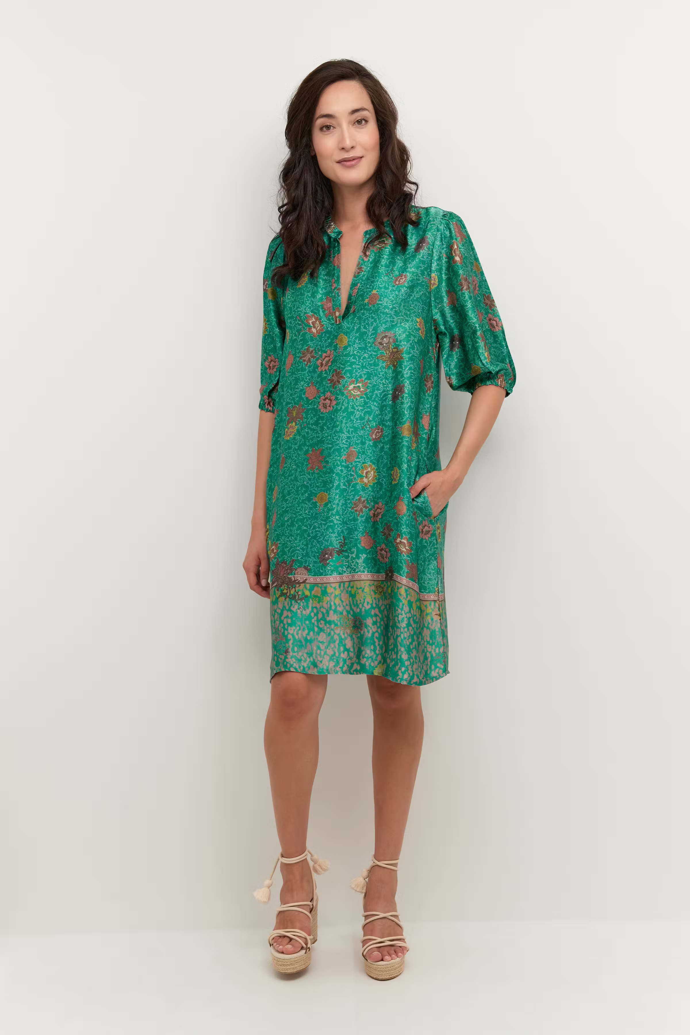 CRPilou Klänning LOOKBOOK FRONT 10611308-104357