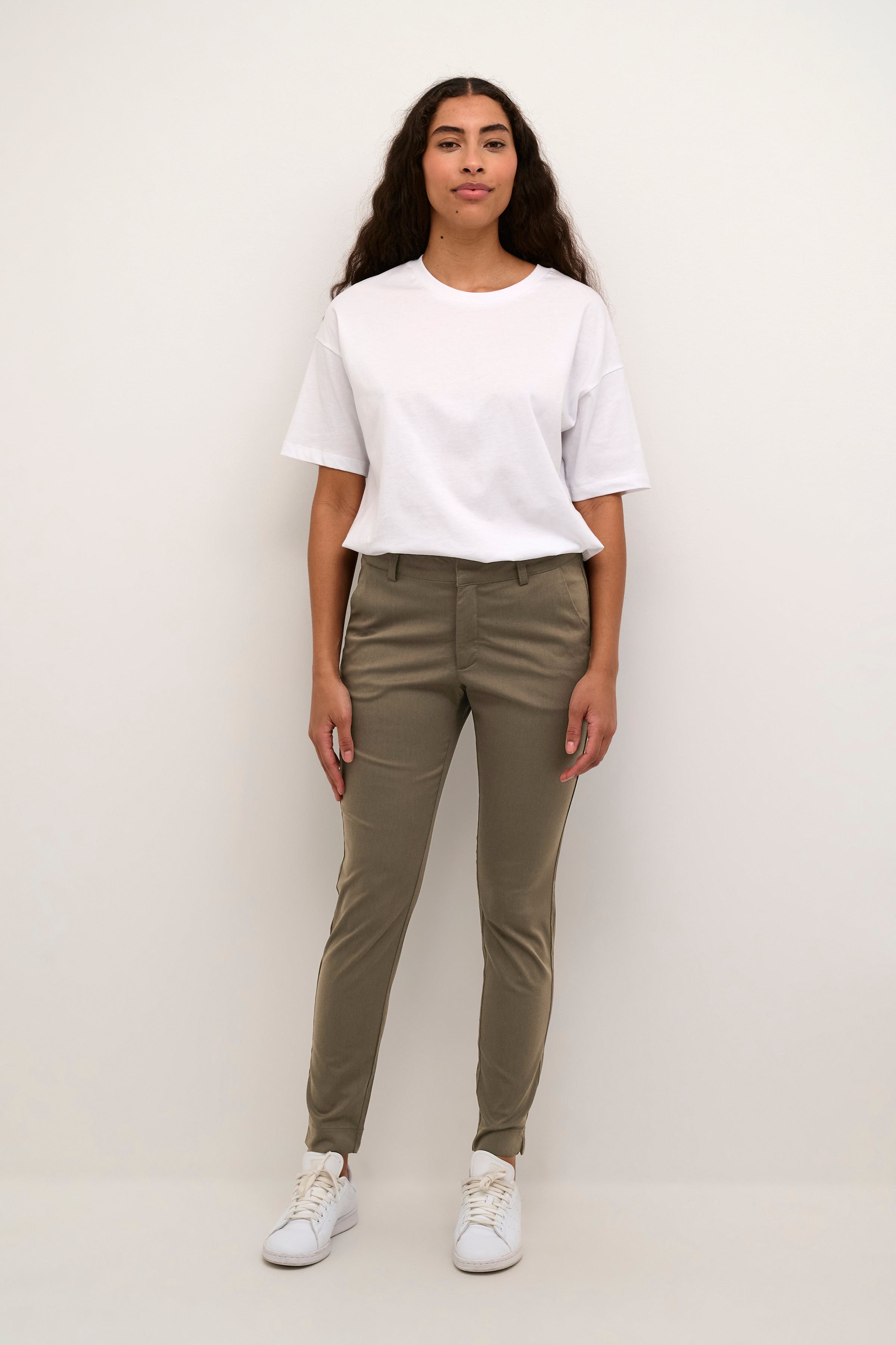 KAlea Trousers LOOKBOOK FRONT 10505191-190810