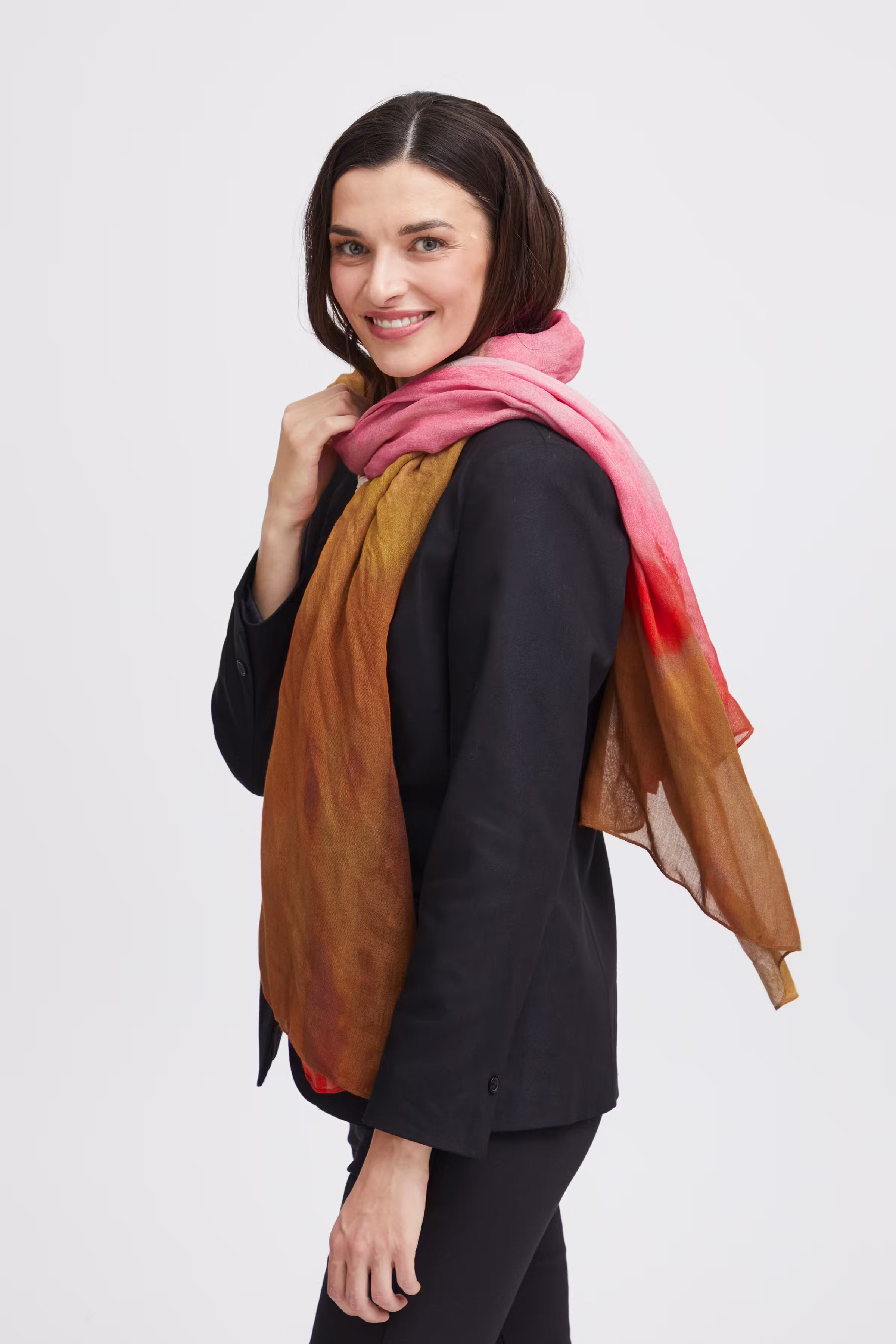 FAREBEKKA Skjerf LOOKBOOK FRONT 20612962-202395