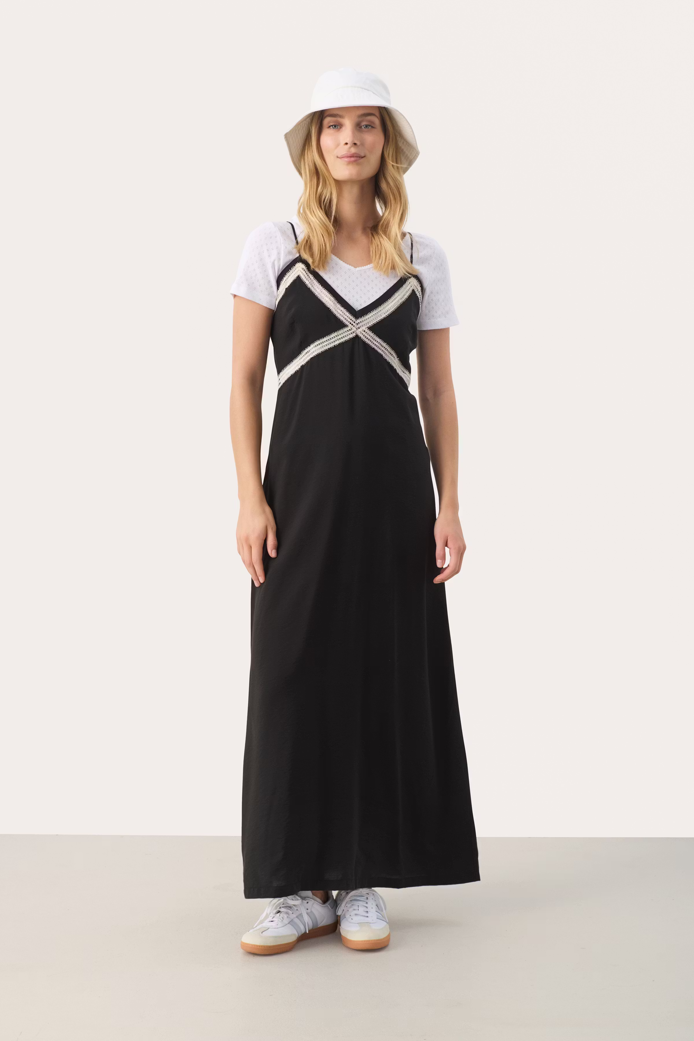 JessaPW Kleid LOOKBOOK BACK 30308780-194008