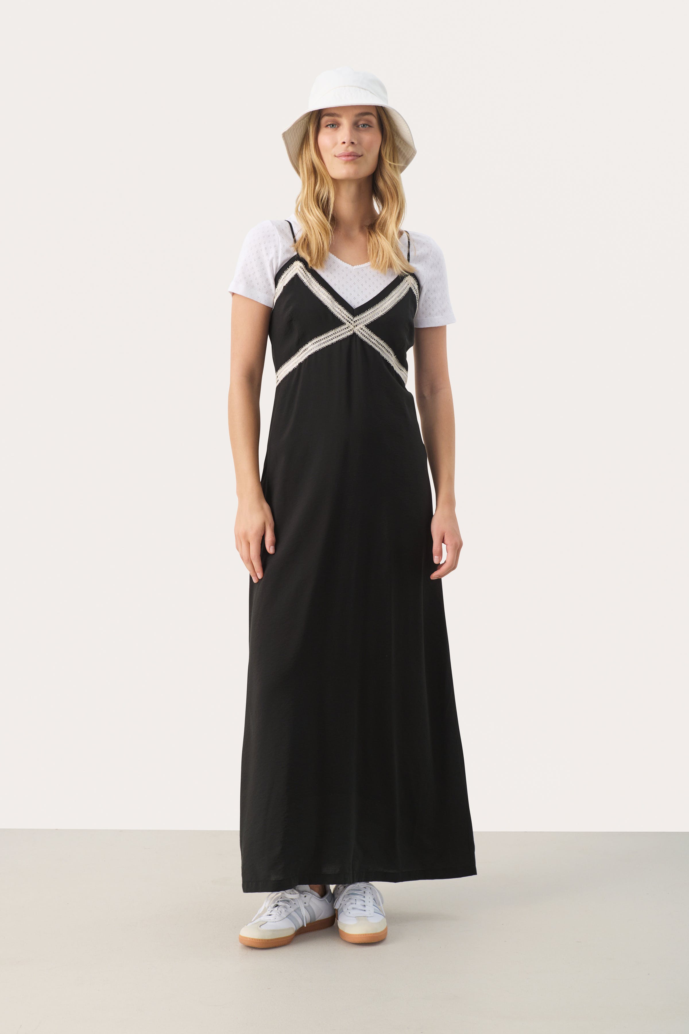 JessaPW Jurk LOOKBOOK BACK 30308780-194008