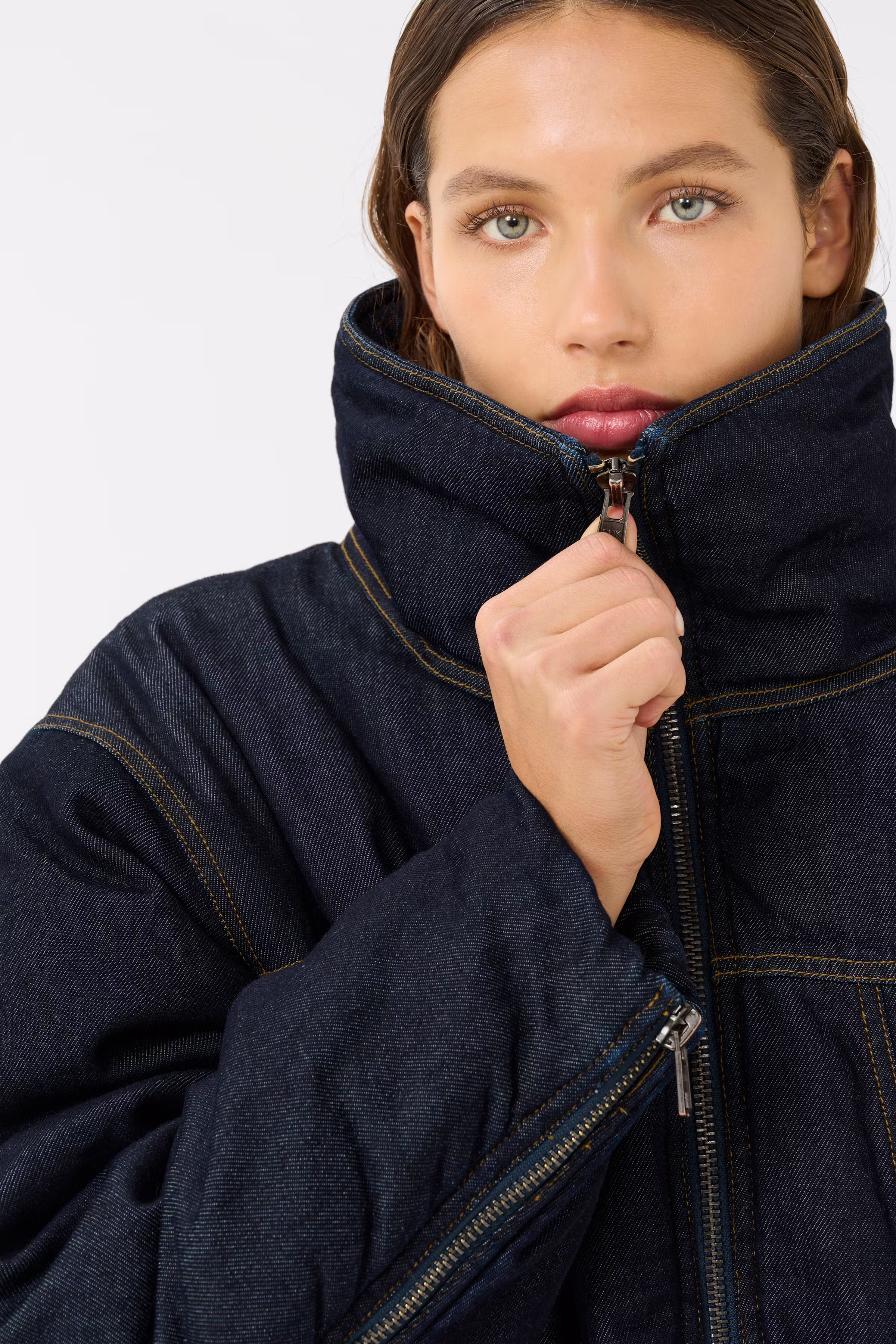 GZrinova Denim puffer jacket LOOKBOOK DETAIL 10910331-107762