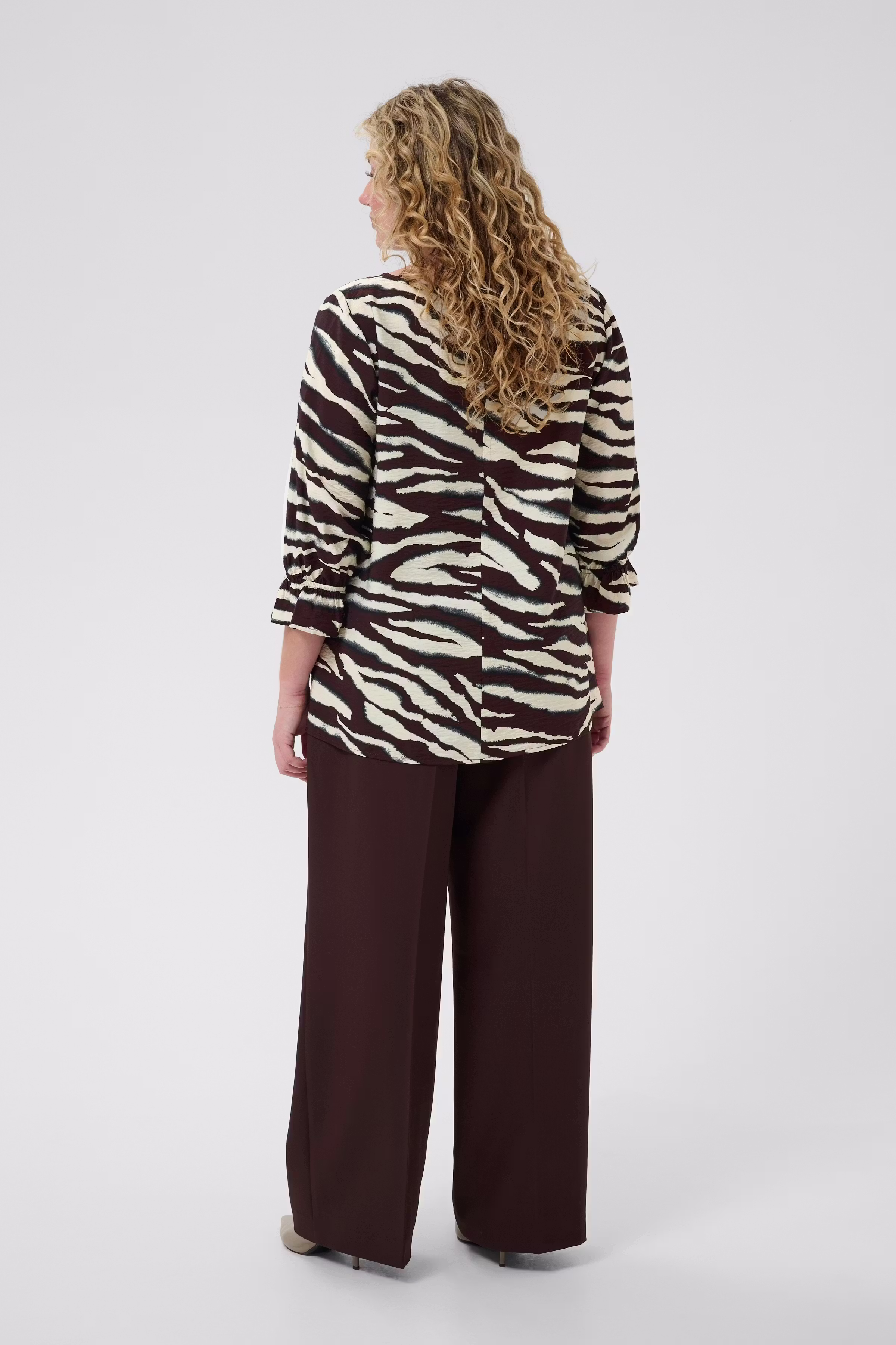 KCvika Hemd LOOKBOOK BACK 10584281-109449