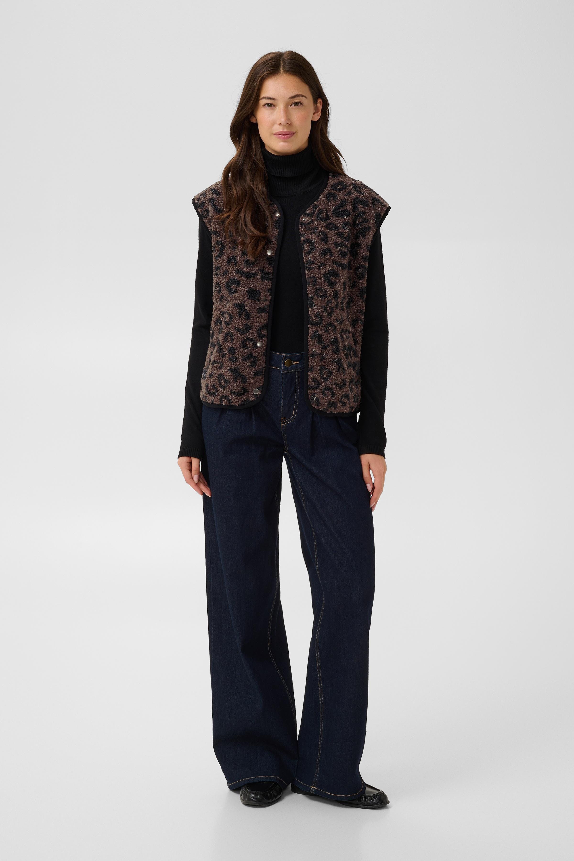 CUtitania Vest LOOKBOOK FRONT 50113876-1000909