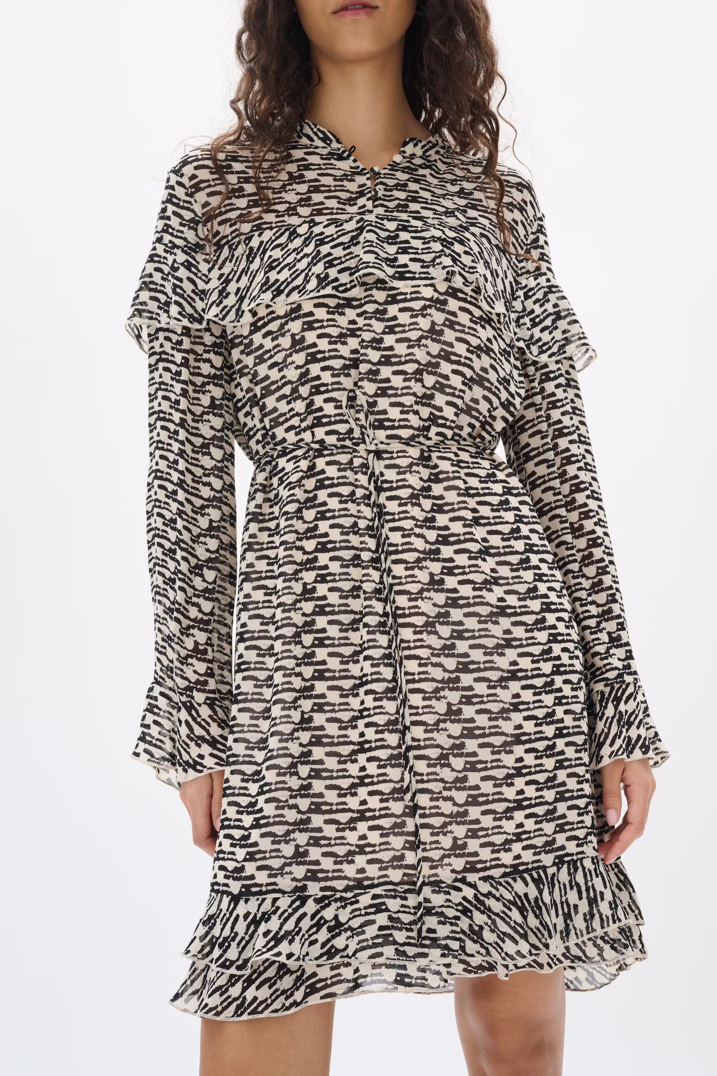 CessieIW Klänning LOOKBOOK FRONT 30110248-303575