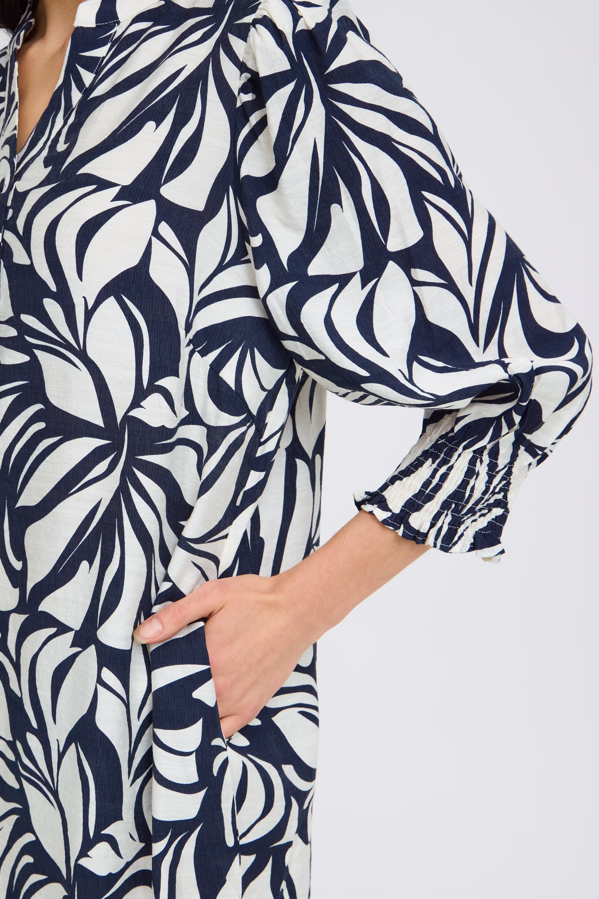 FRARIANA Dress LOOKBOOK DETAIL 20618119-900010587