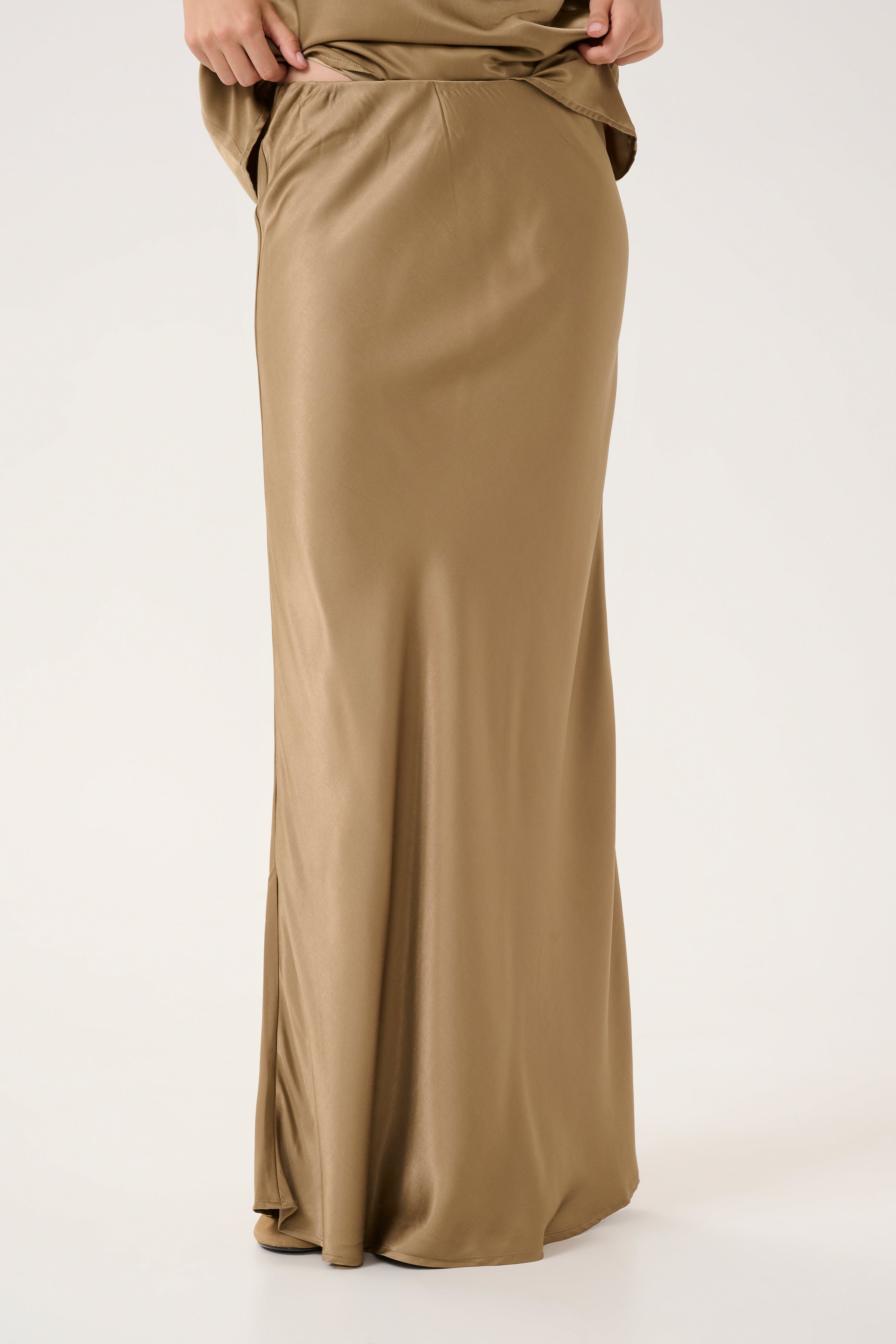 EstelleMW Langer Rock LOOKBOOK FRONT 10704820-171314