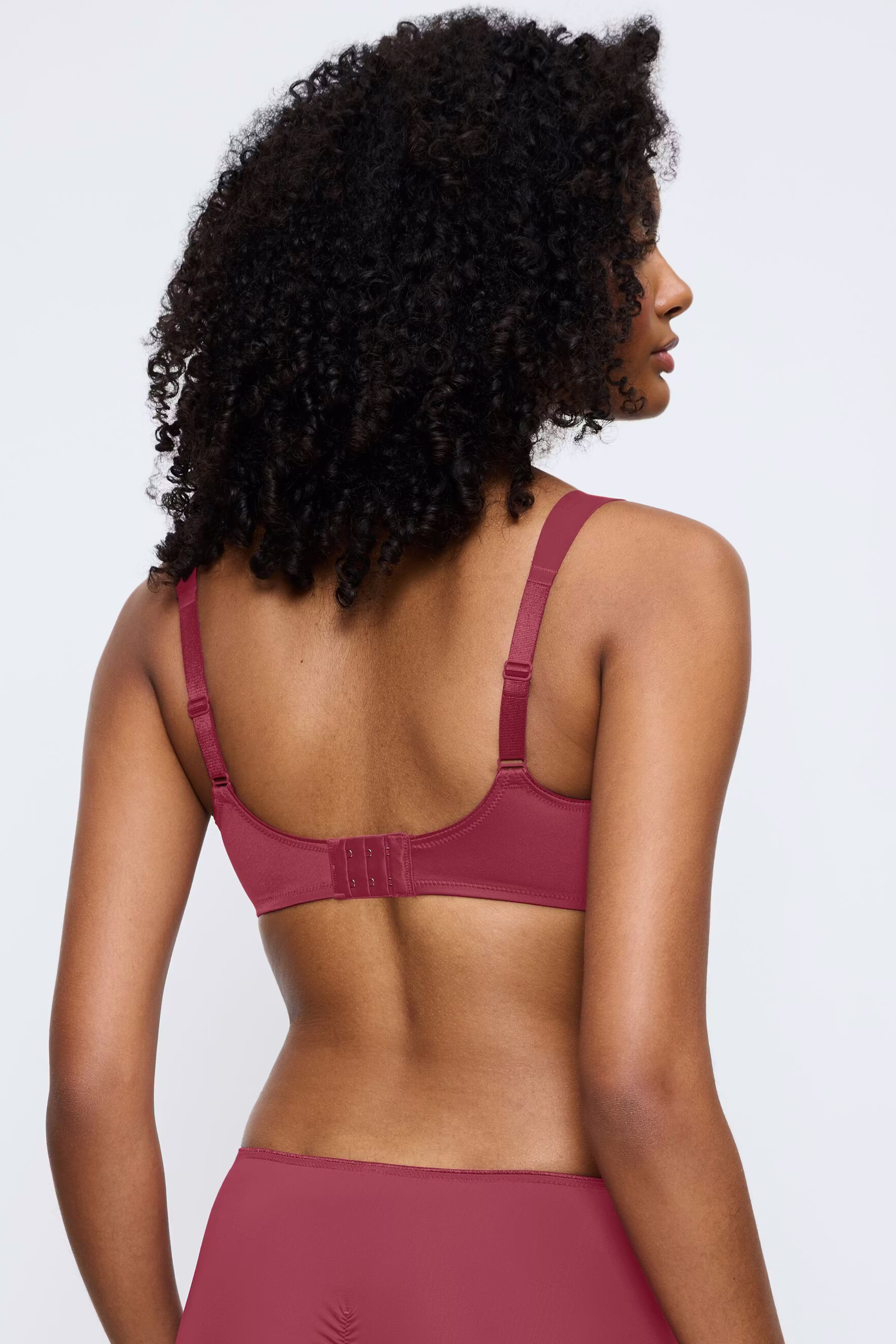 EssentialMinimizer BH LOOKBOOK BACK 40500275-T6926