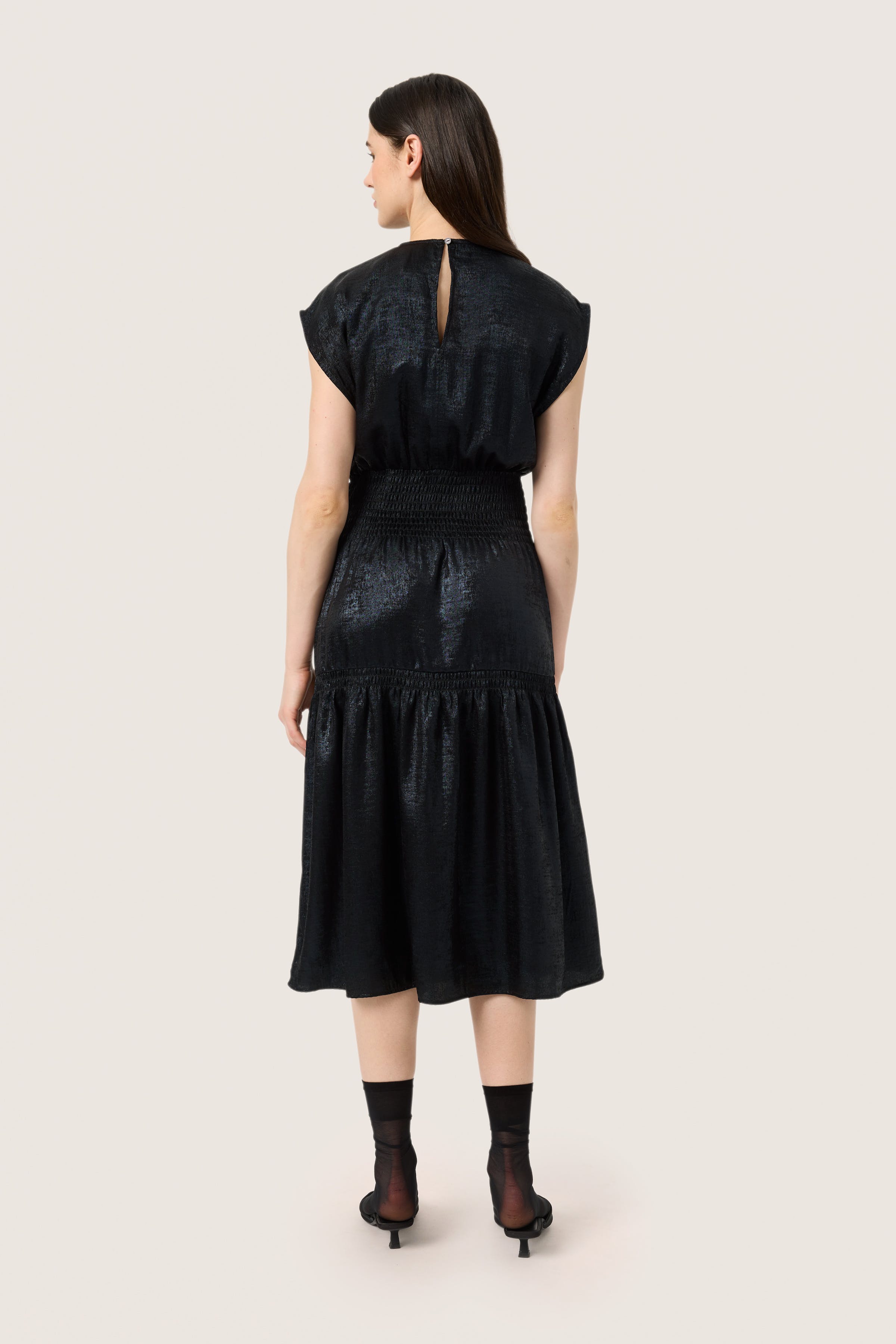 SLElvie Dress LOOKBOOK BACK 30407745-194008