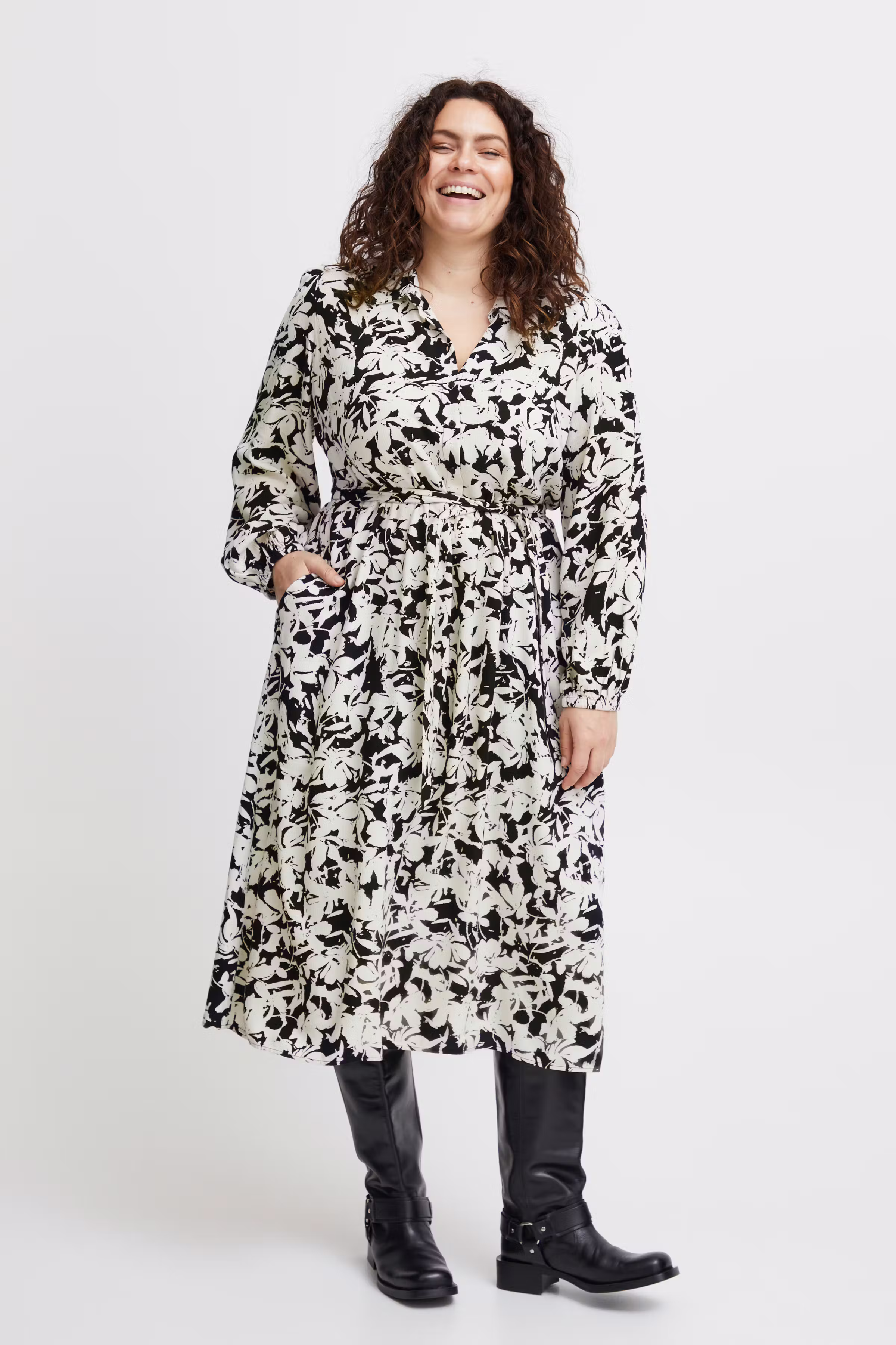 Kjole LOOKBOOK FRONT 20612605-202203