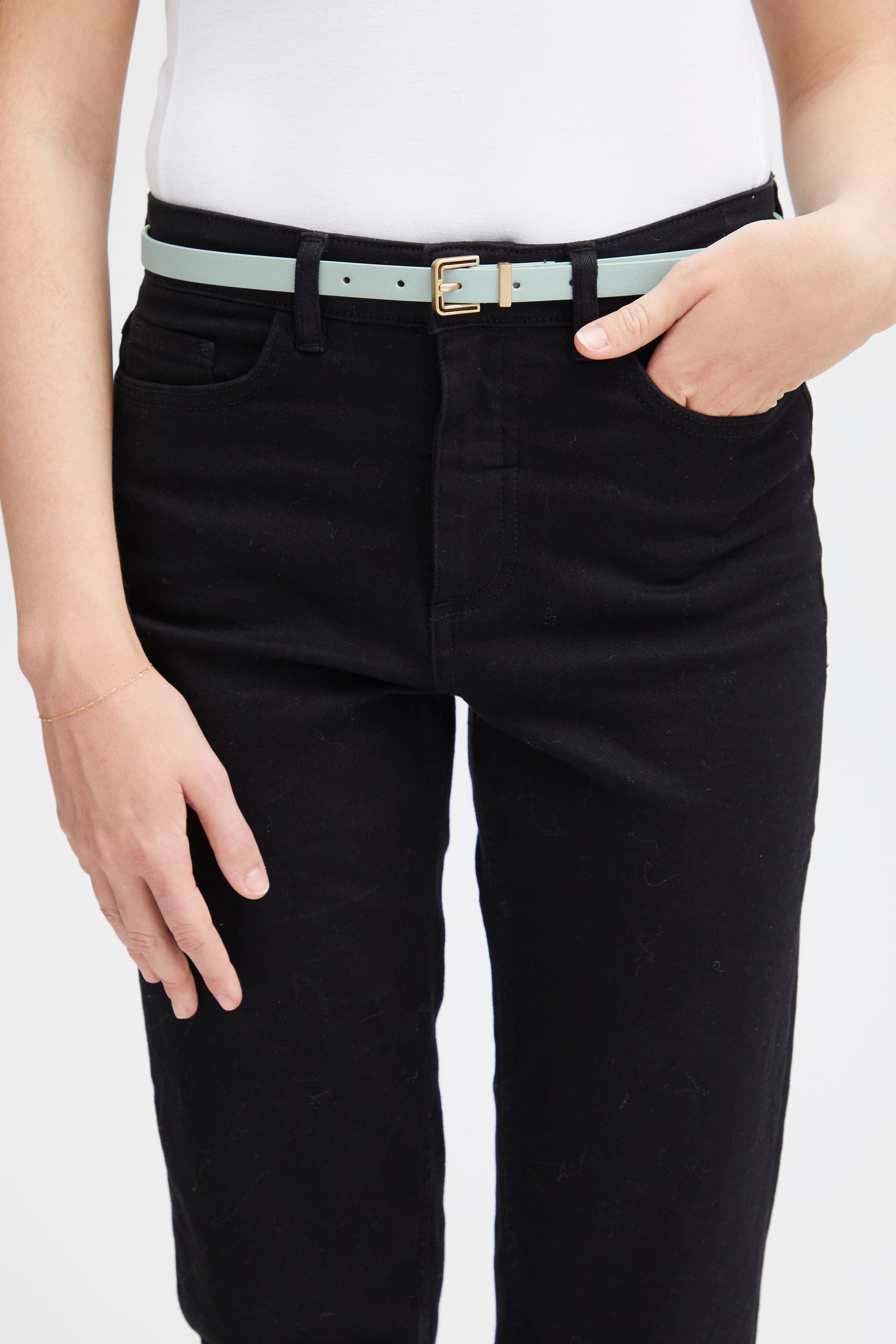 IAOLGA Belt LOOKBOOK FRONT 20120536-144506