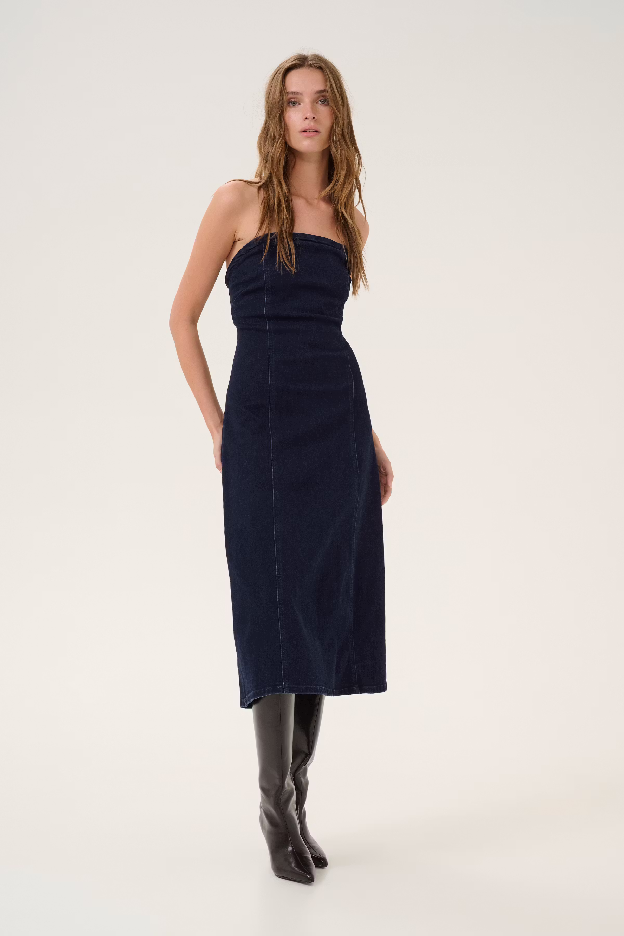 AyoMW Dress LOOKBOOK FRONT 10705055-100067