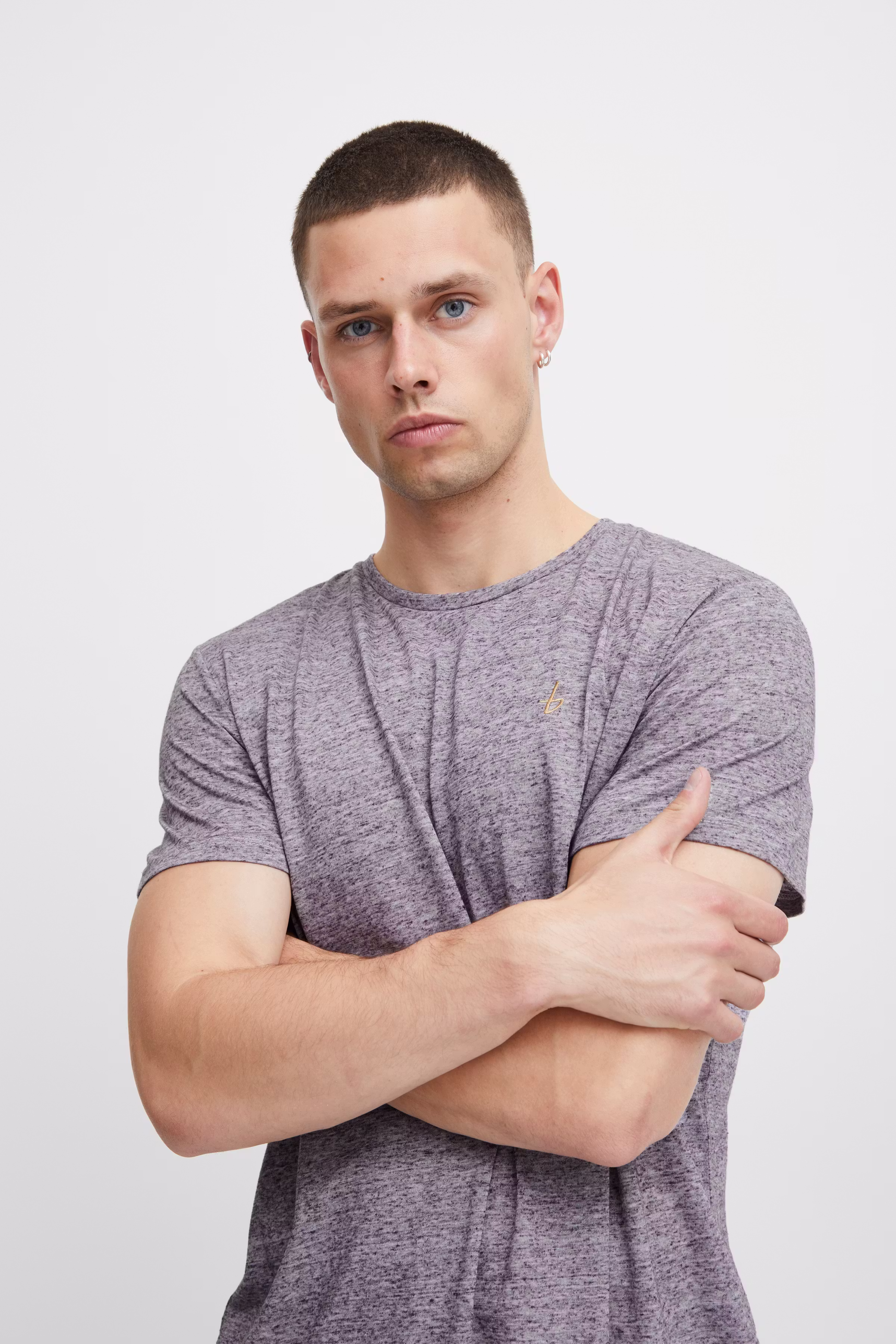 T-shirt LOOKBOOK DETAIL 20716214-110602