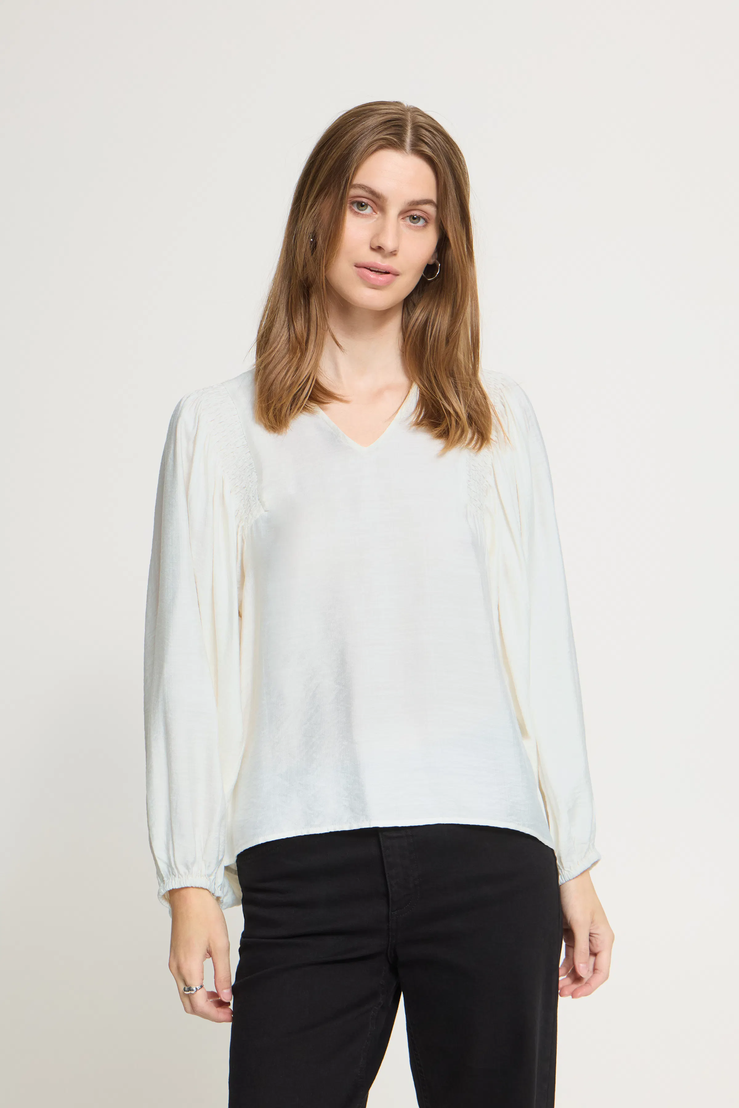 IHIMELDA Bluse LOOKBOOK FRONT 20126291-130905