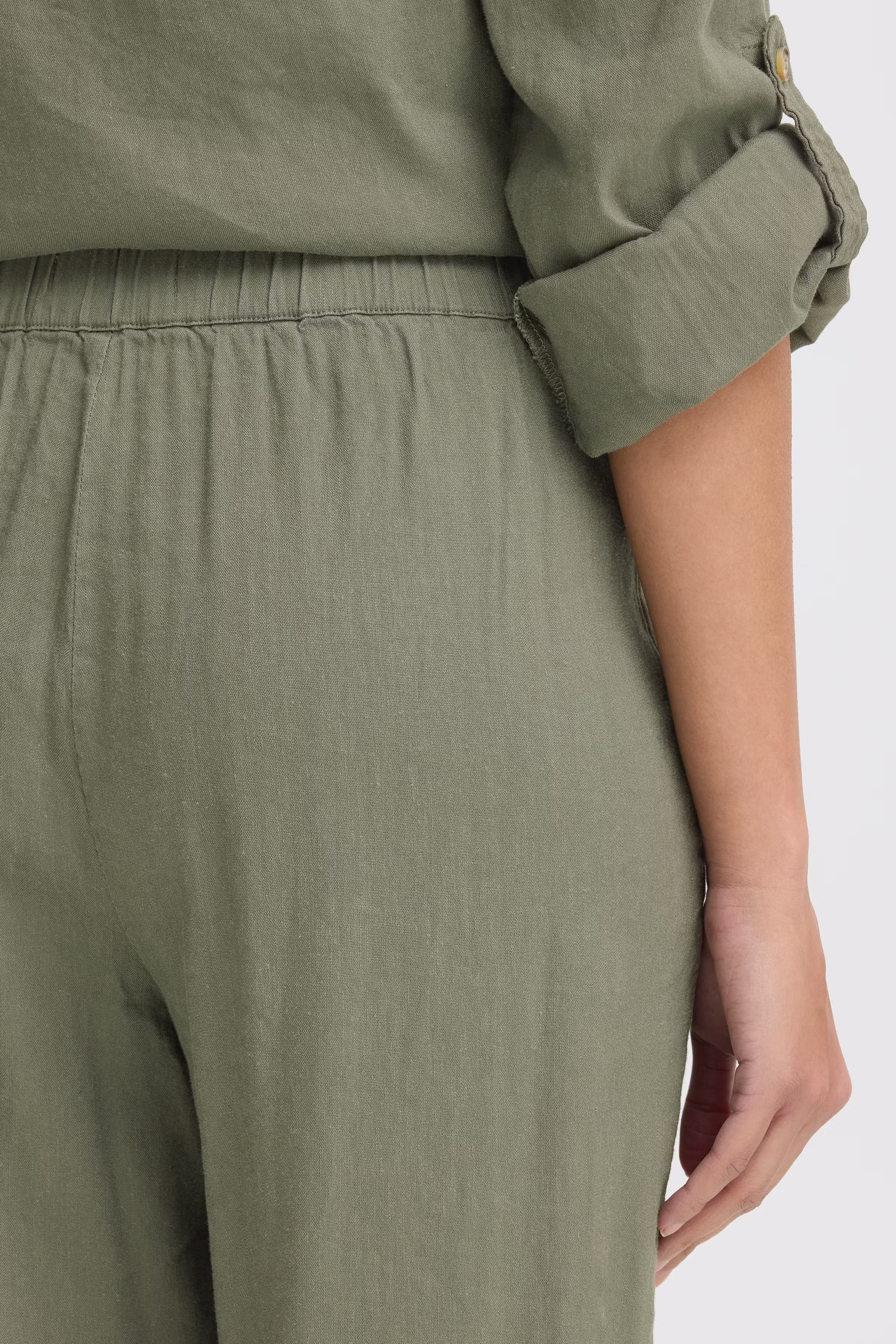 PZLUCA Bukser LOOKBOOK DETAIL 50210435-180312