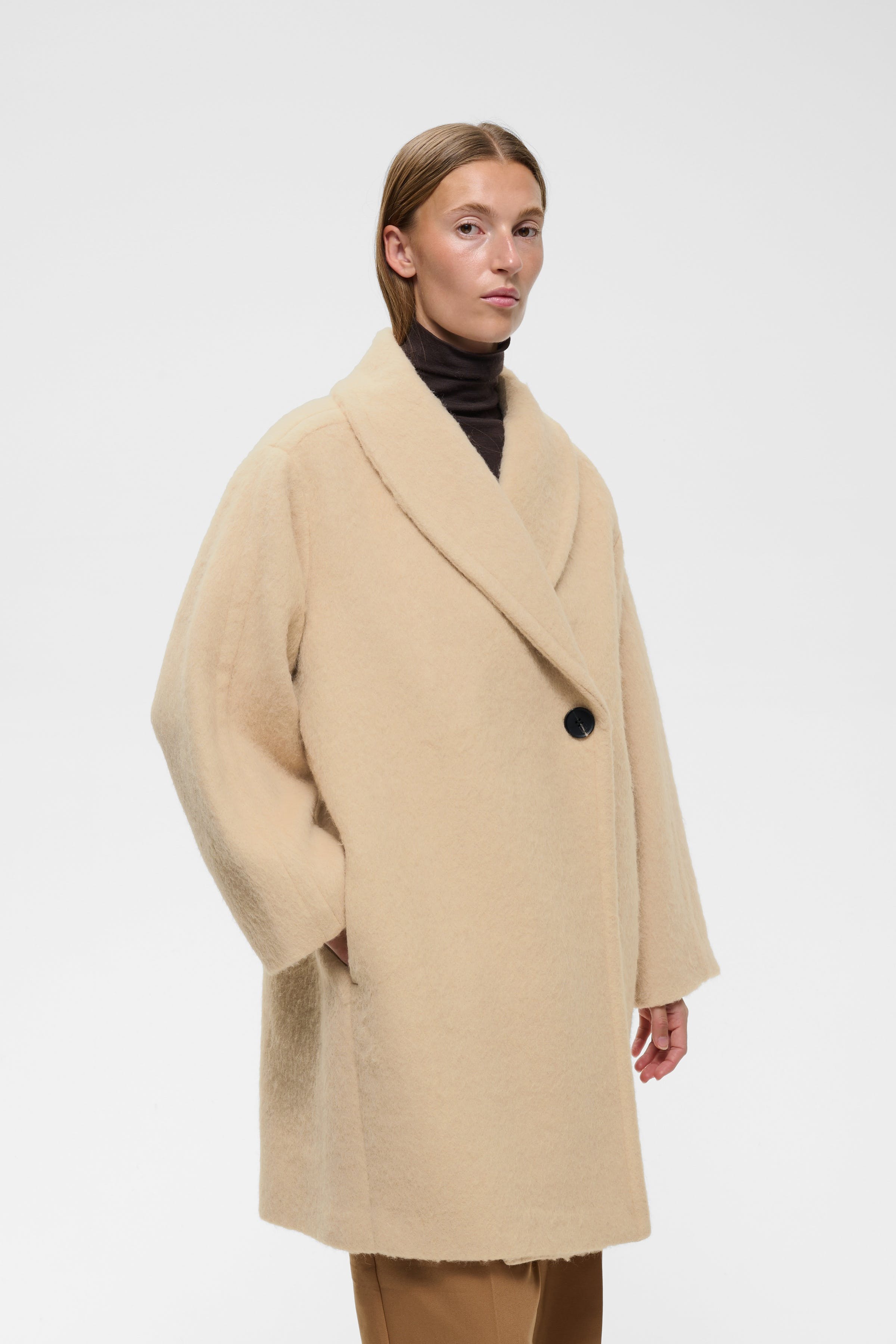 ZUZIEIW Mantel LOOKBOOK FRONT 30112657-151114
