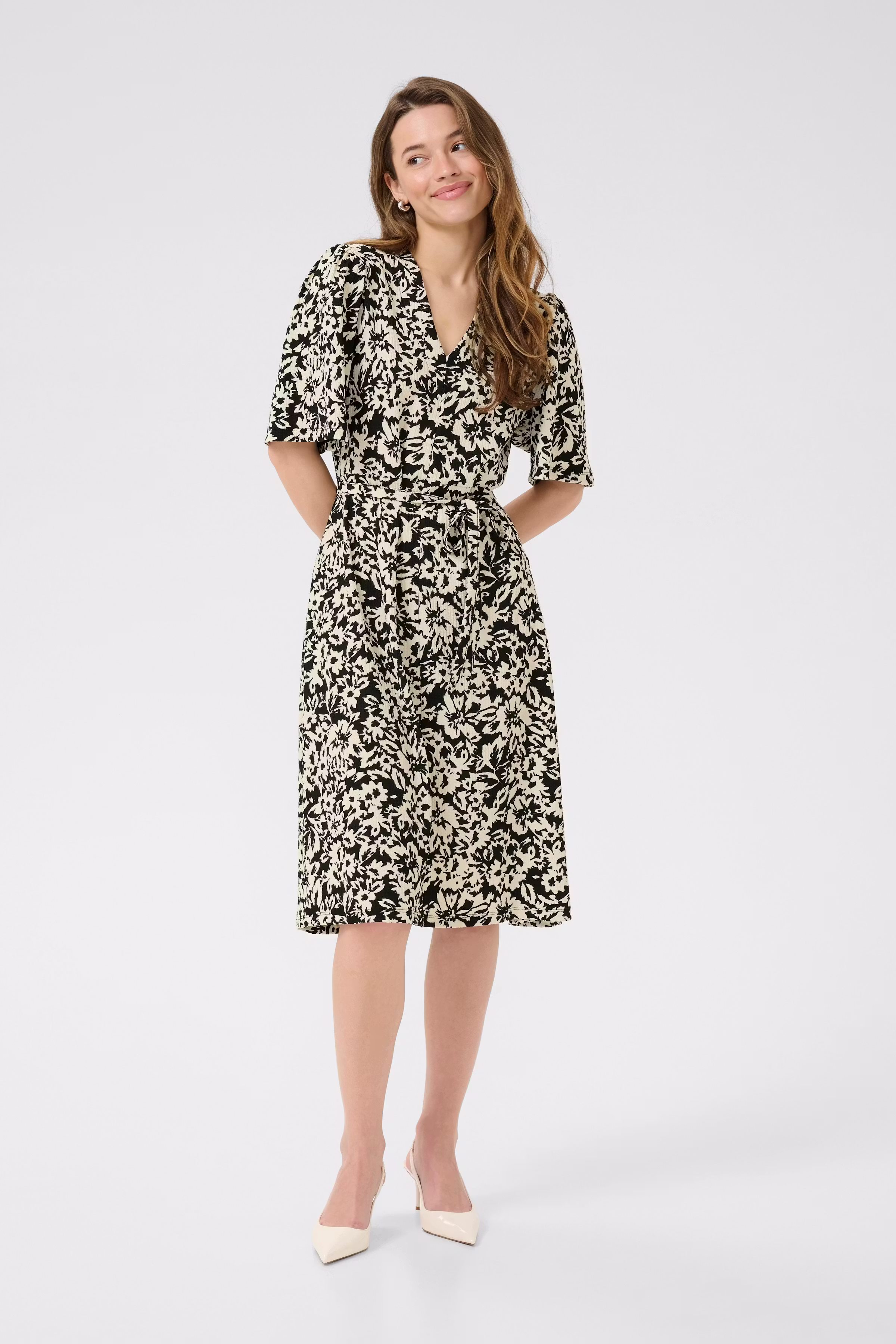 KAelisa Kleid LOOKBOOK FRONT 10552365-108105