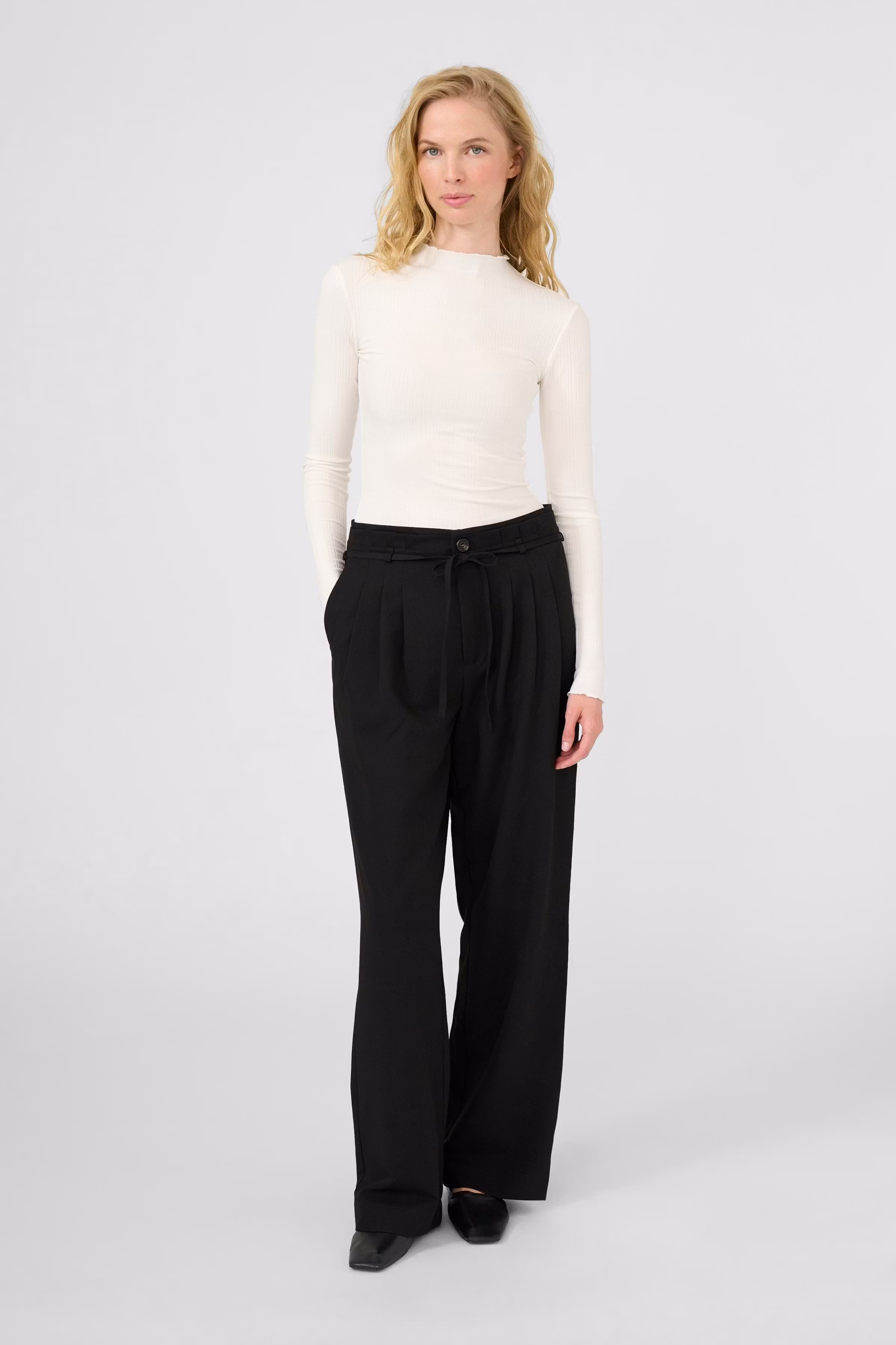 CandaceKB Blouse LOOKBOOK FRONT 10103316-110103