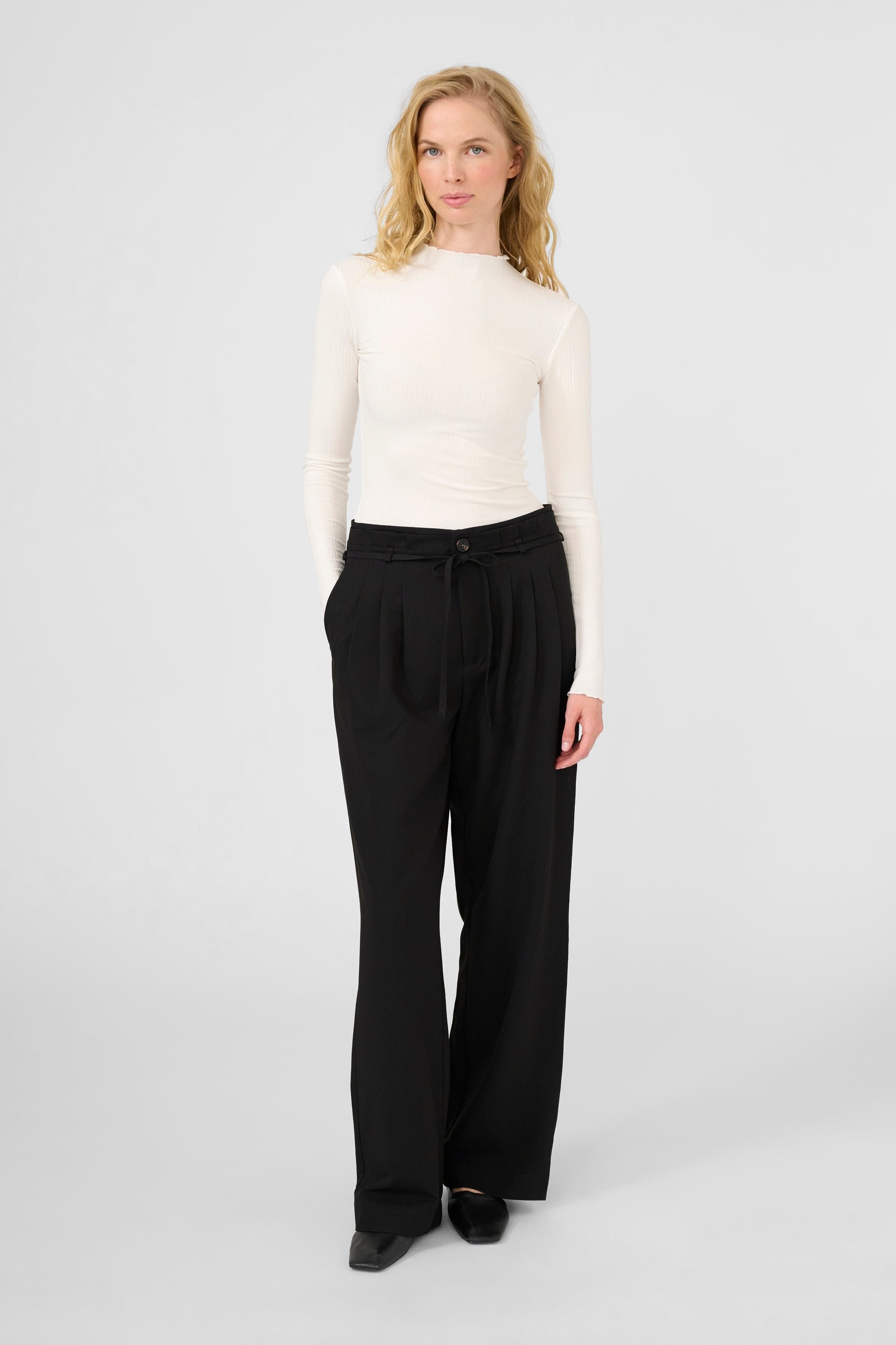 CandaceKB Blouse LOOKBOOK FRONT 10103316-110103