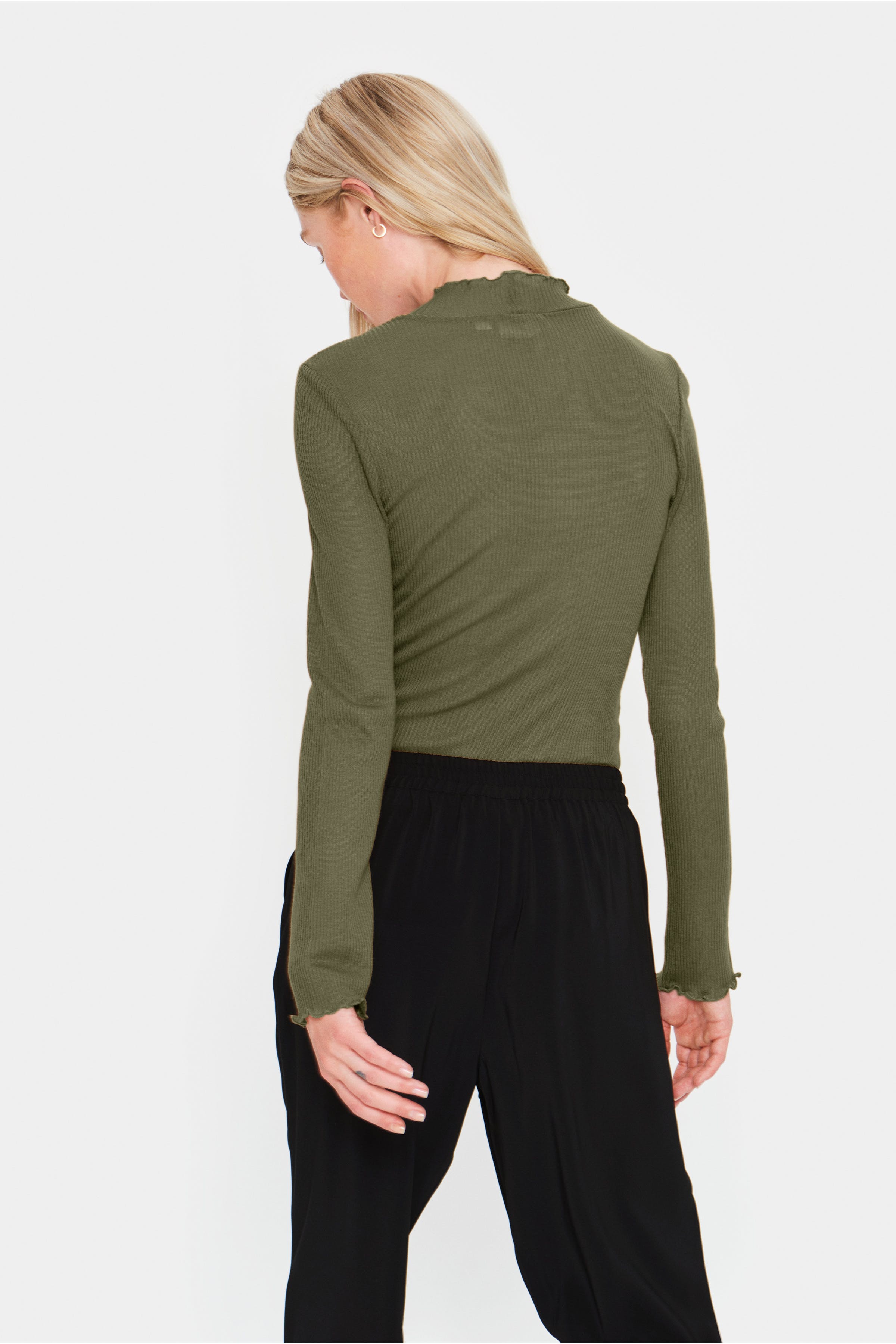 CikiSZ Bluse LOOKBOOK BACK 30510584-180515