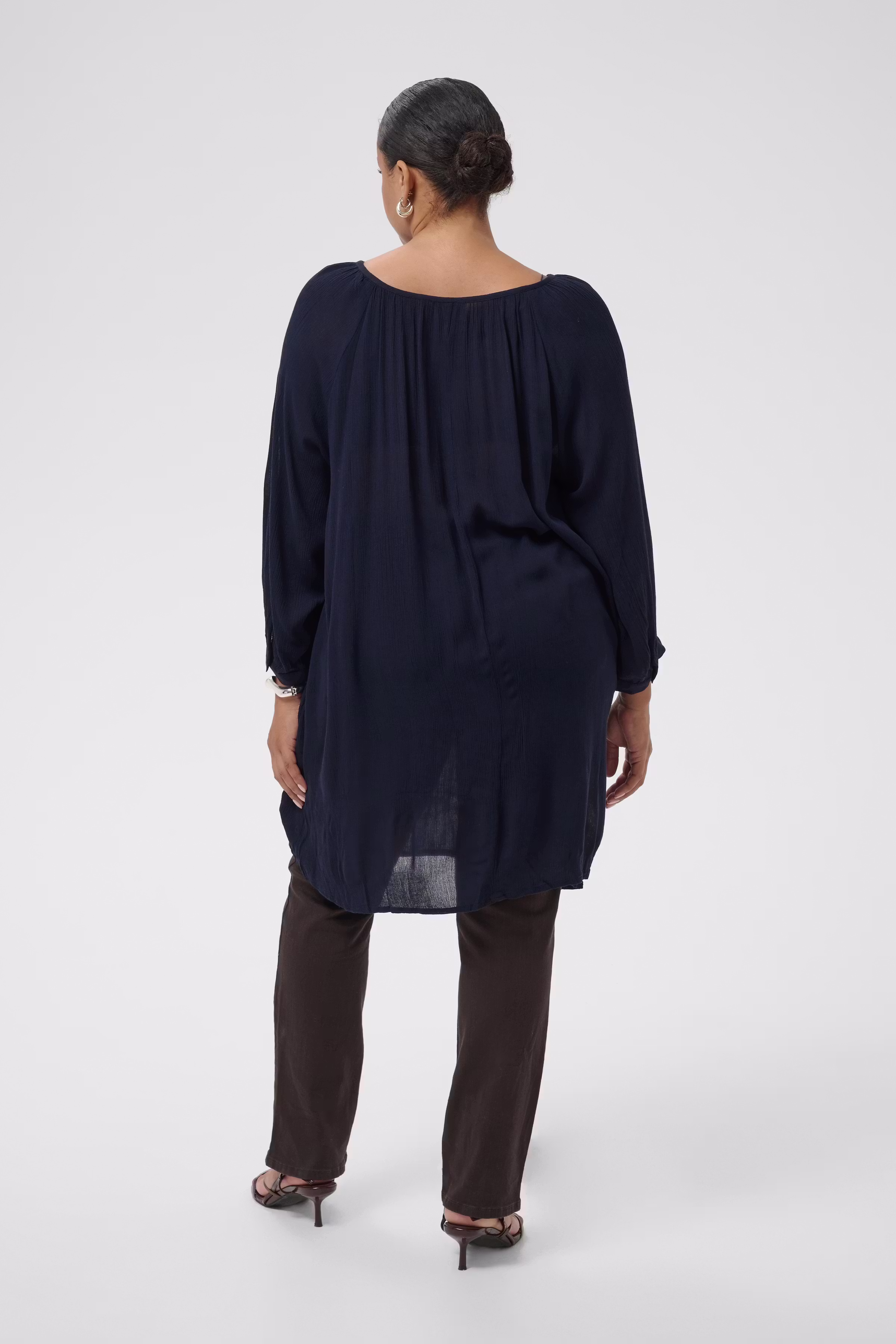 KCami Tunika LOOKBOOK BACK 10580003-52737